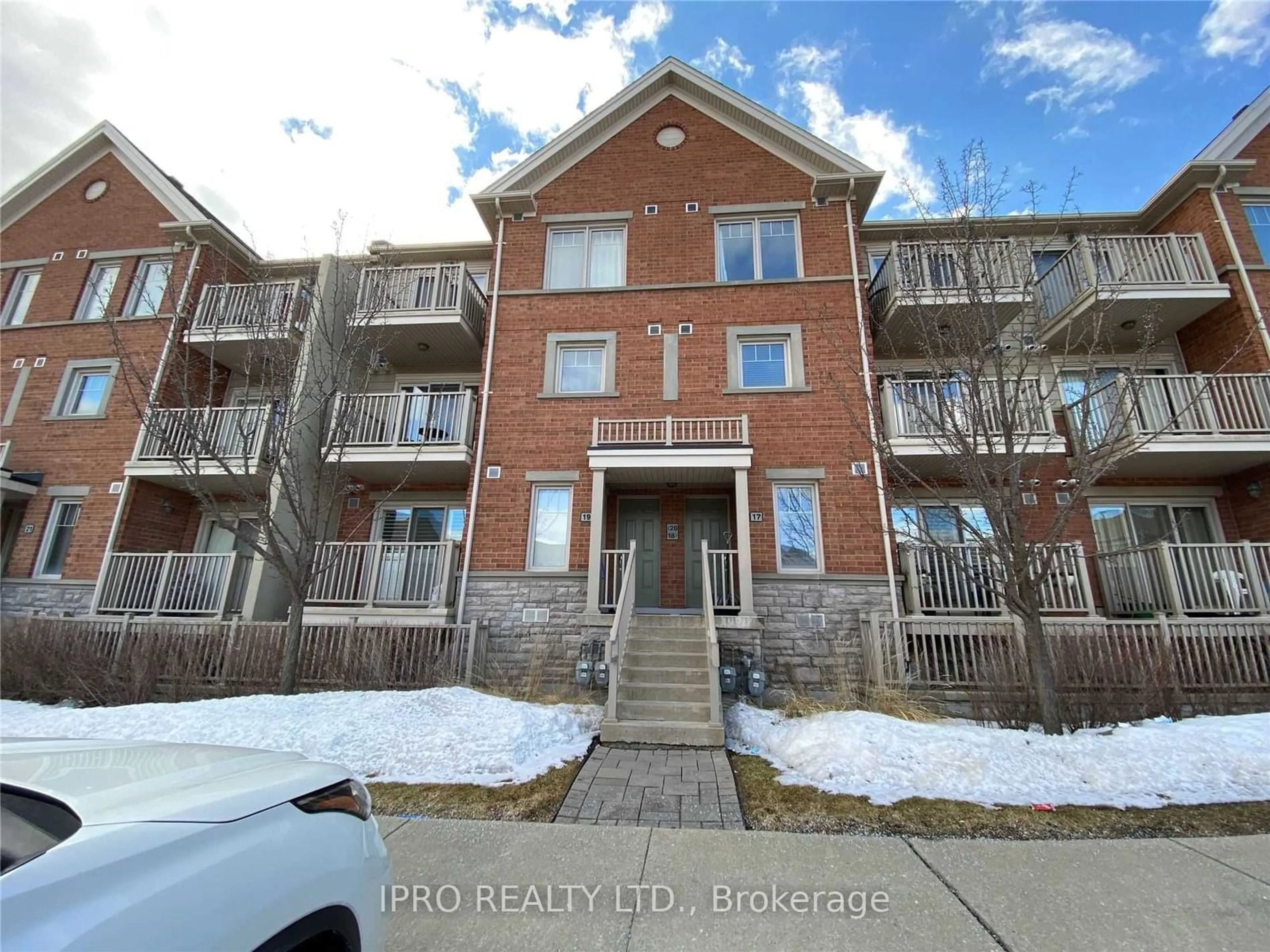 A pic from exterior of the house or condo for 5625 Oscar Peterson Blvd #18, Mississauga Ontario L5M 0T2