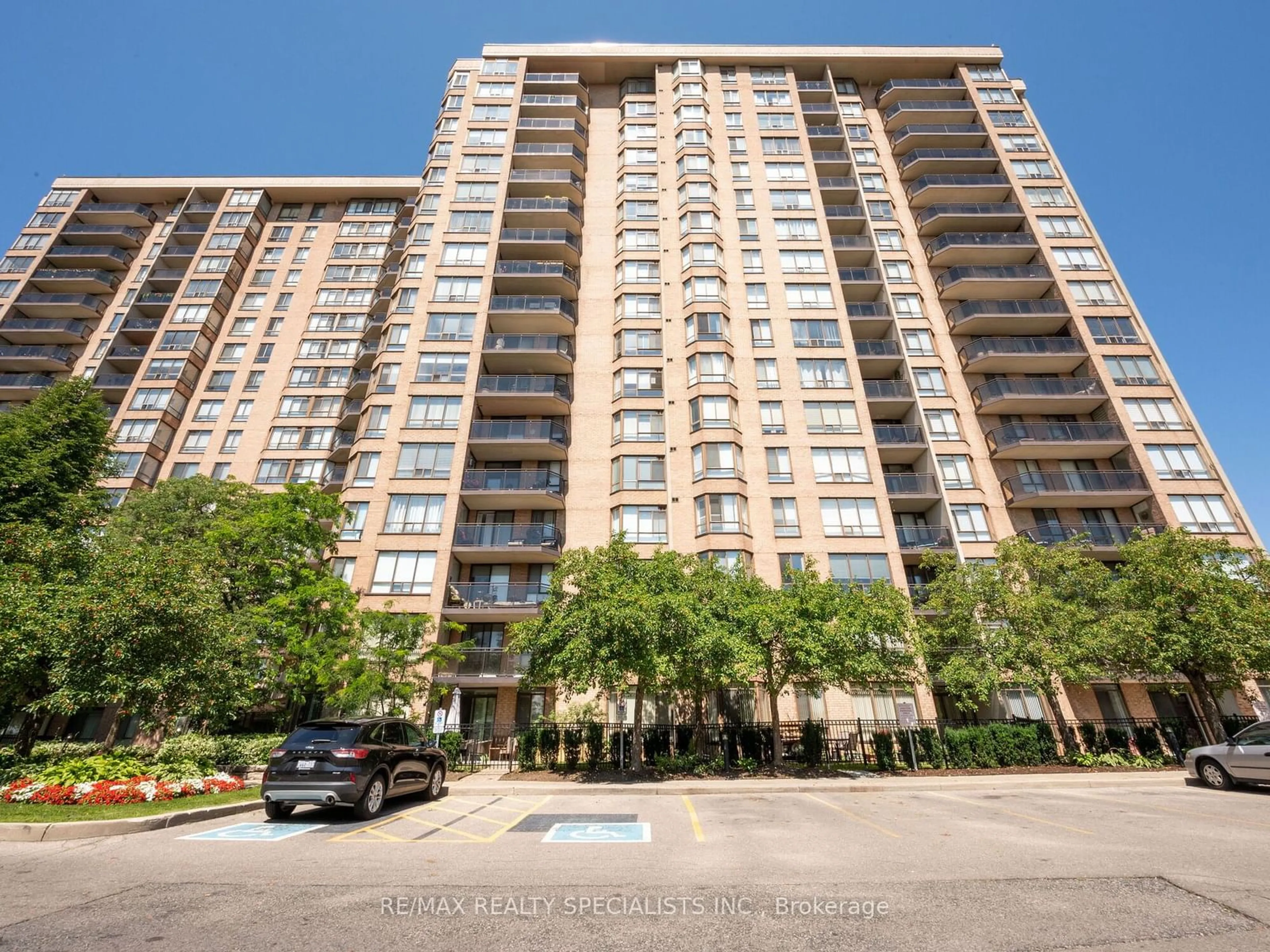 A pic from exterior of the house or condo for 20 Cherrytree Dr #1408, Brampton Ontario L6Y 3V1