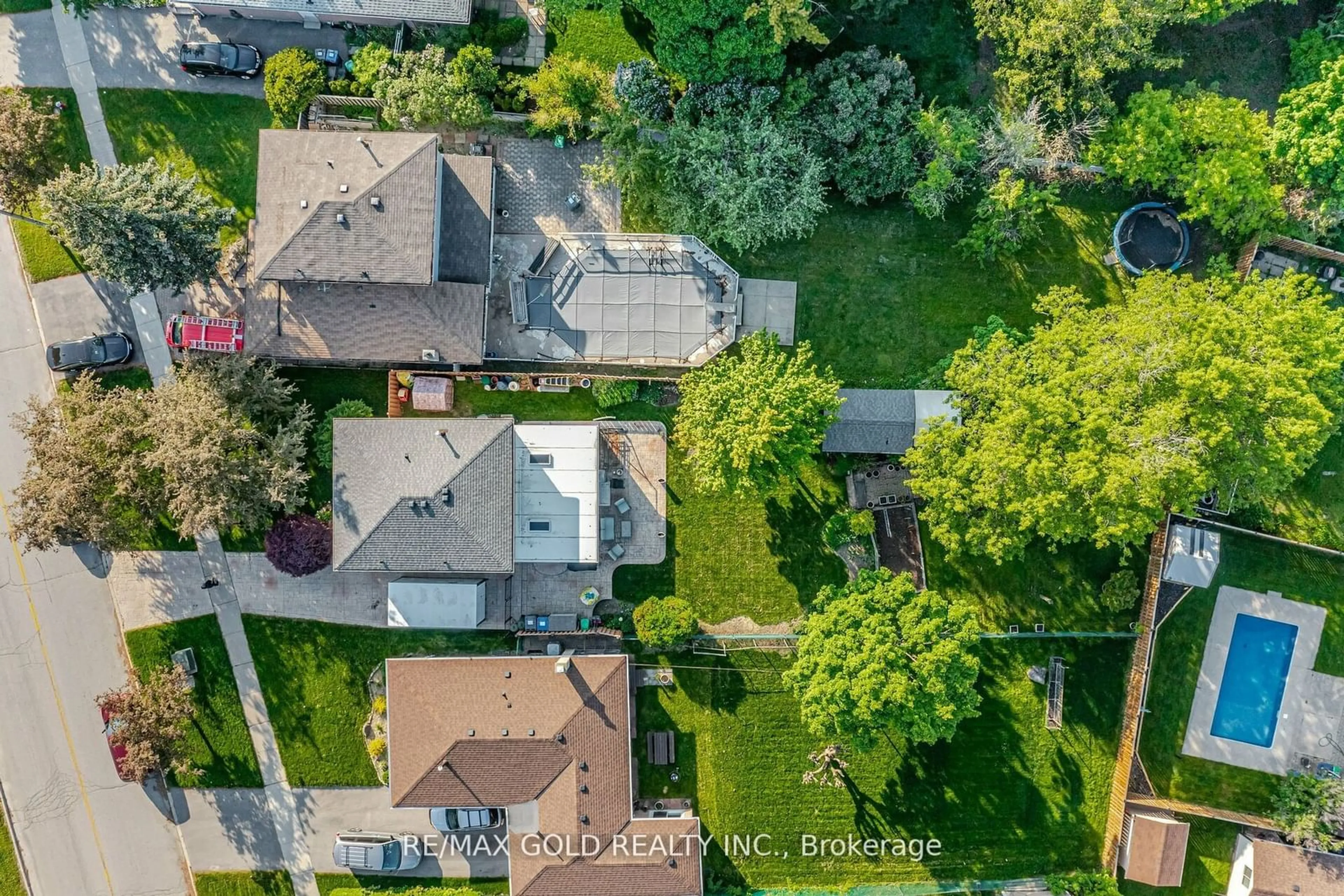 Frontside or backside of a home for 50 Hansen Rd, Brampton Ontario L6V 2G5