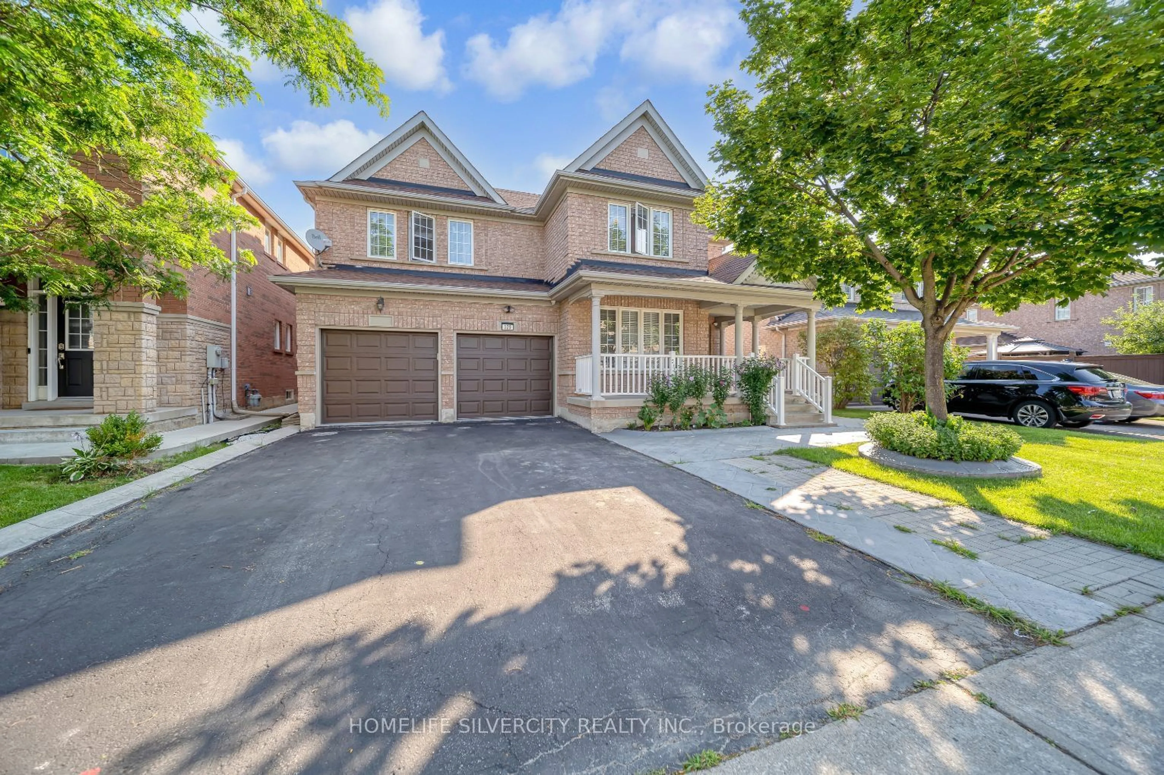 Home with brick exterior material for 329 Brisdale Dr, Brampton Ontario L7A 3C1