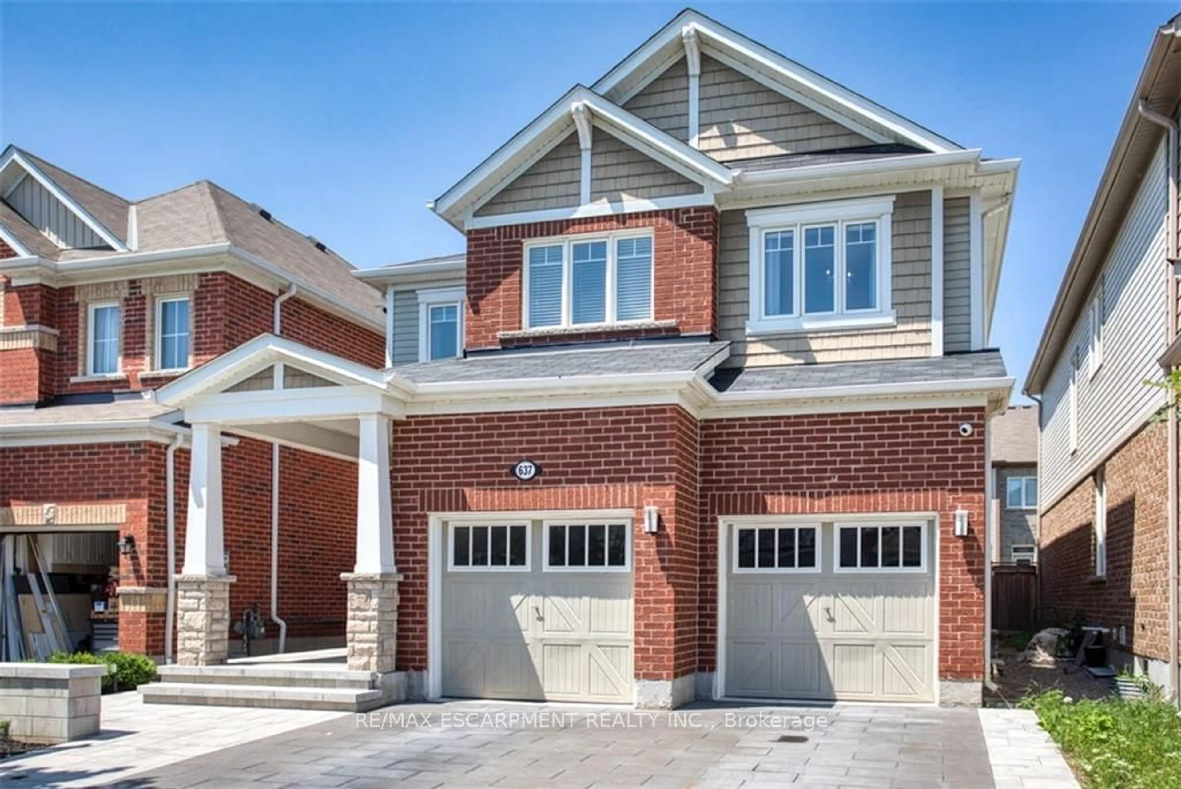 Home with brick exterior material for 637 Langholm St, Milton Ontario L9T 8Z8