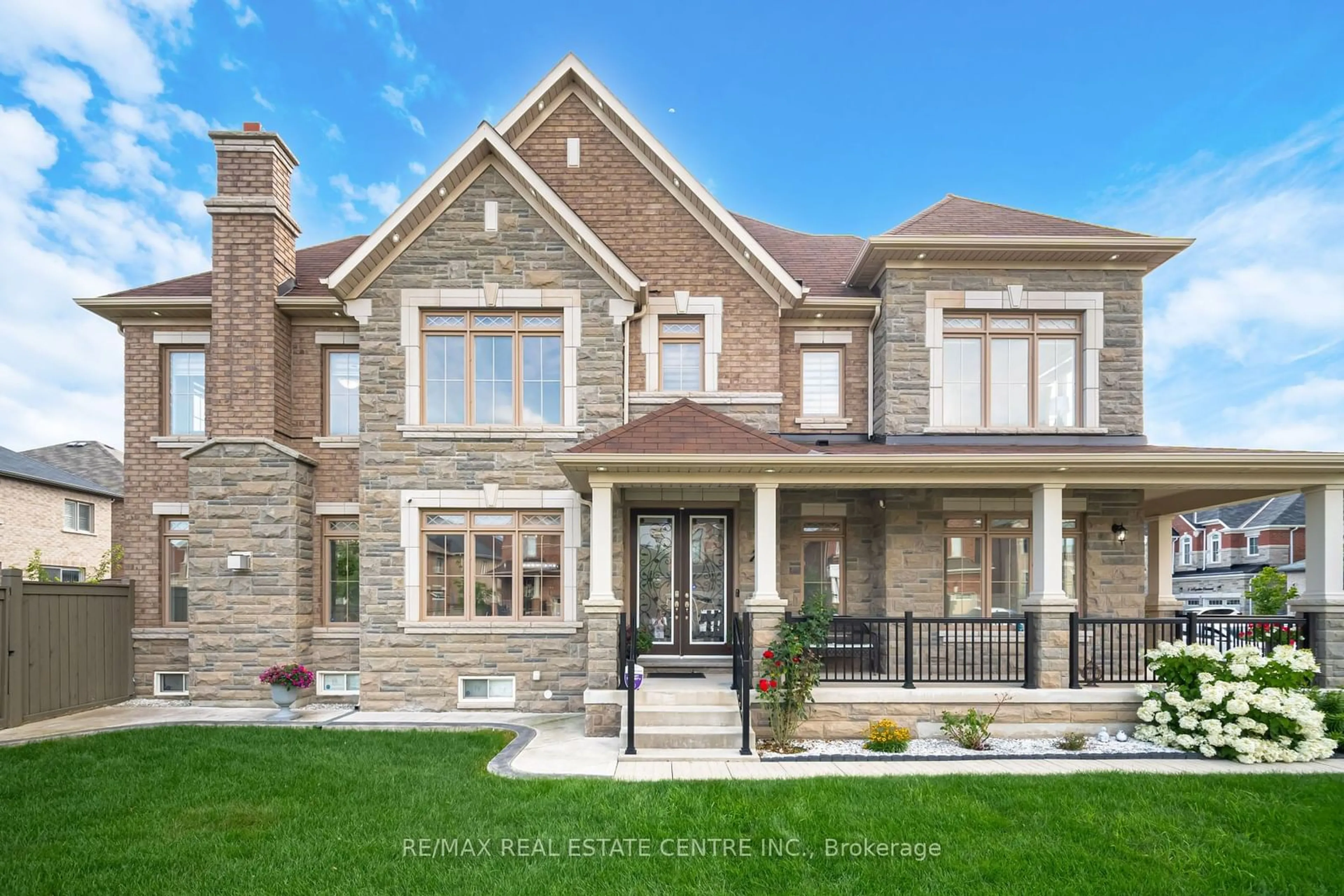 Home with brick exterior material for 72 parity Rd, Brampton Ontario L6X 5N5