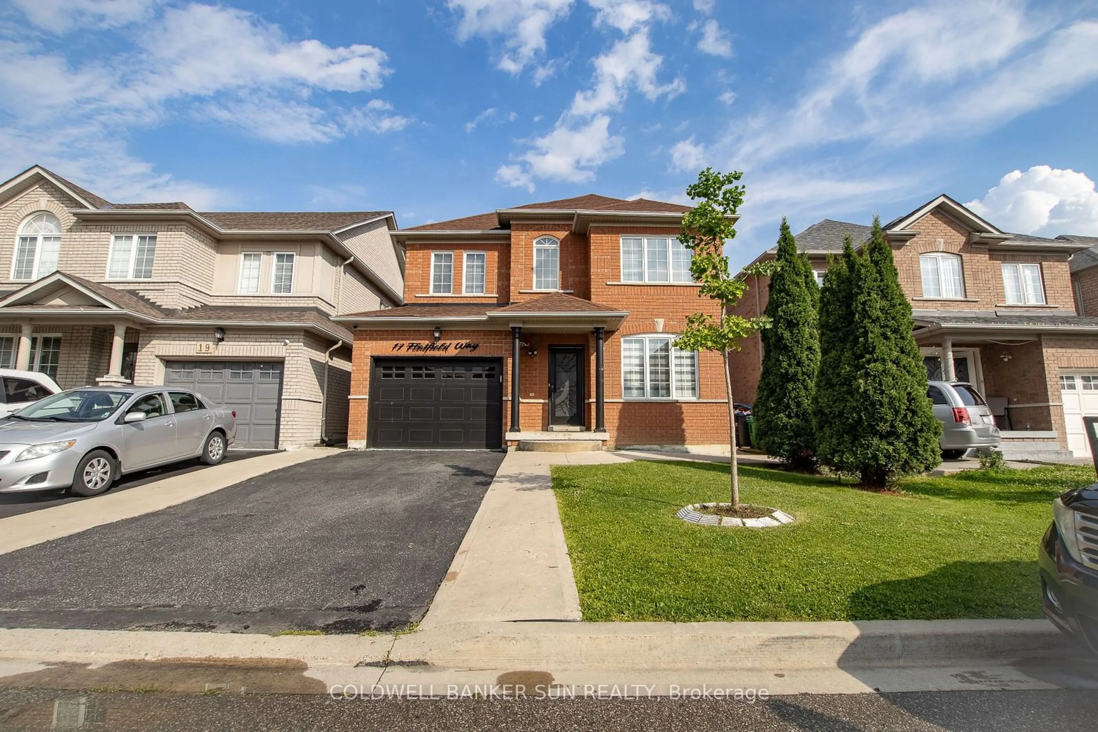 Frontside or backside of a home for 17 Flatfield Way, Brampton Ontario L6P 1N6