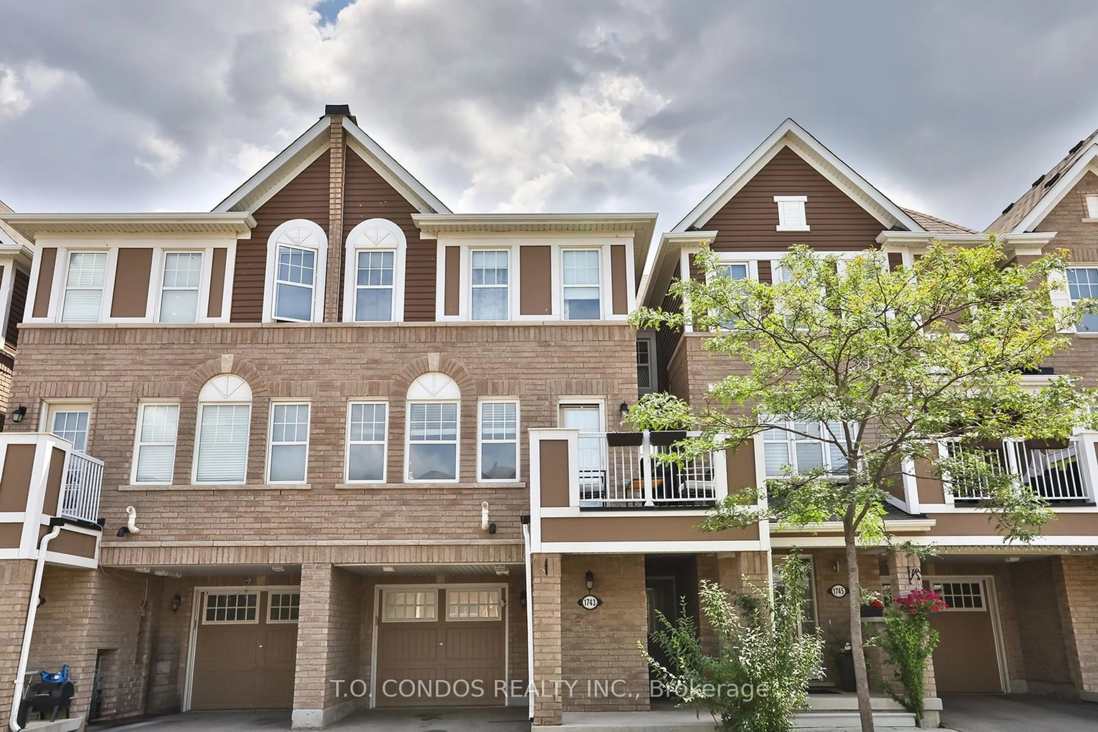 A pic from exterior of the house or condo for 1743 Copeland Circ, Milton Ontario L9T 8X8