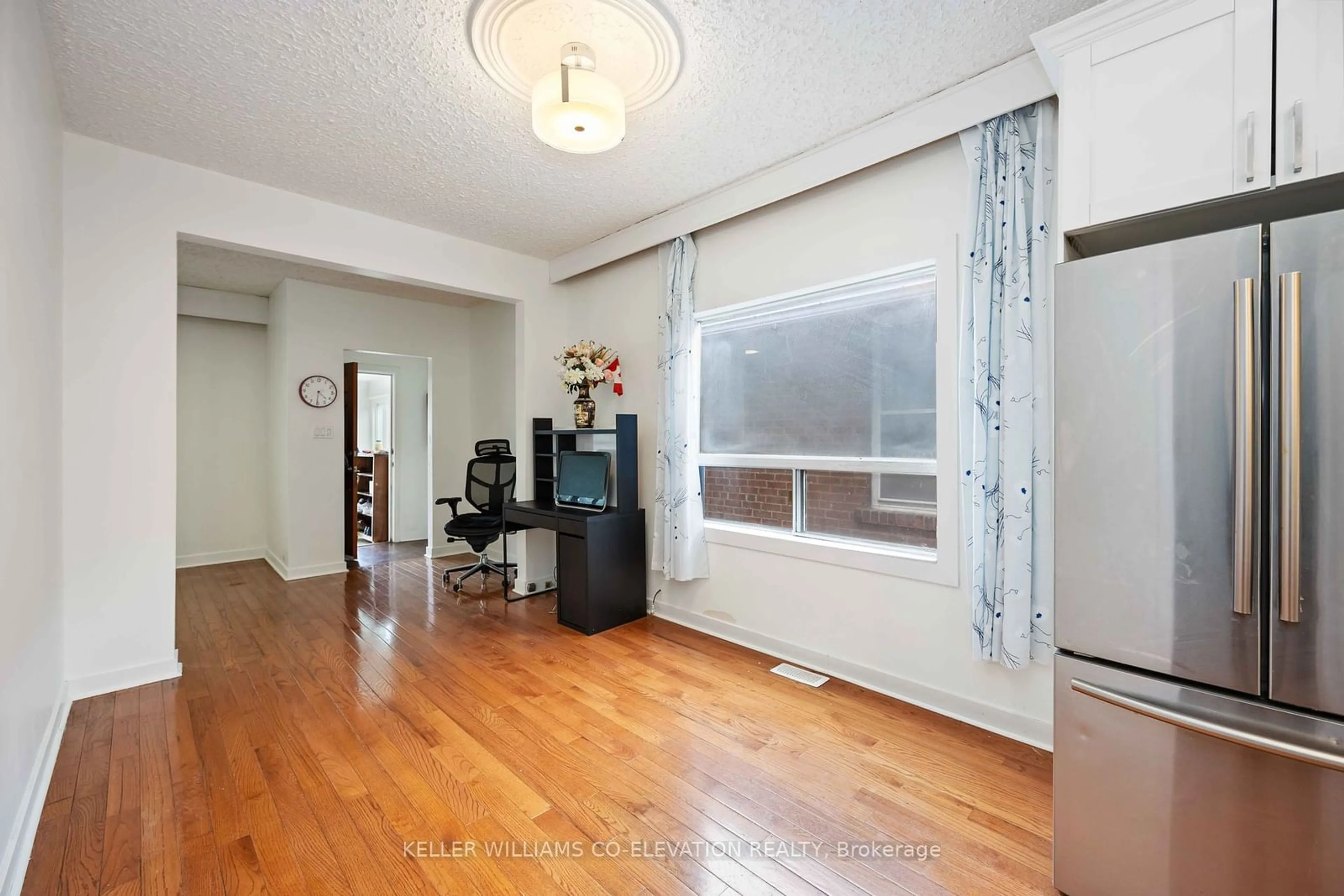 A pic of a room for 98 Heman St St, Toronto Ontario M8V 1X5