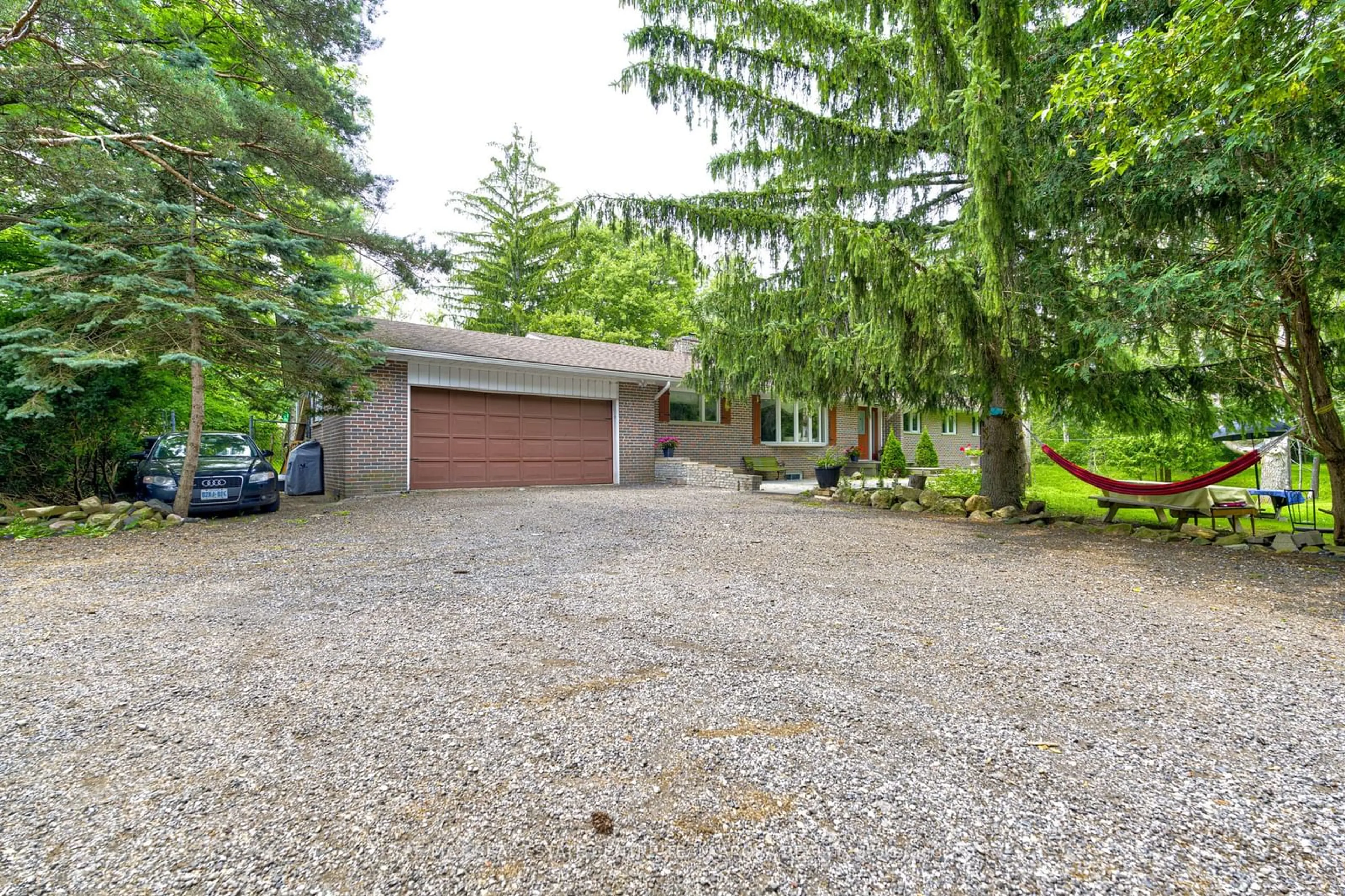 Outside view for 7454 Old Church Rd, Caledon Ontario L7C 0H5