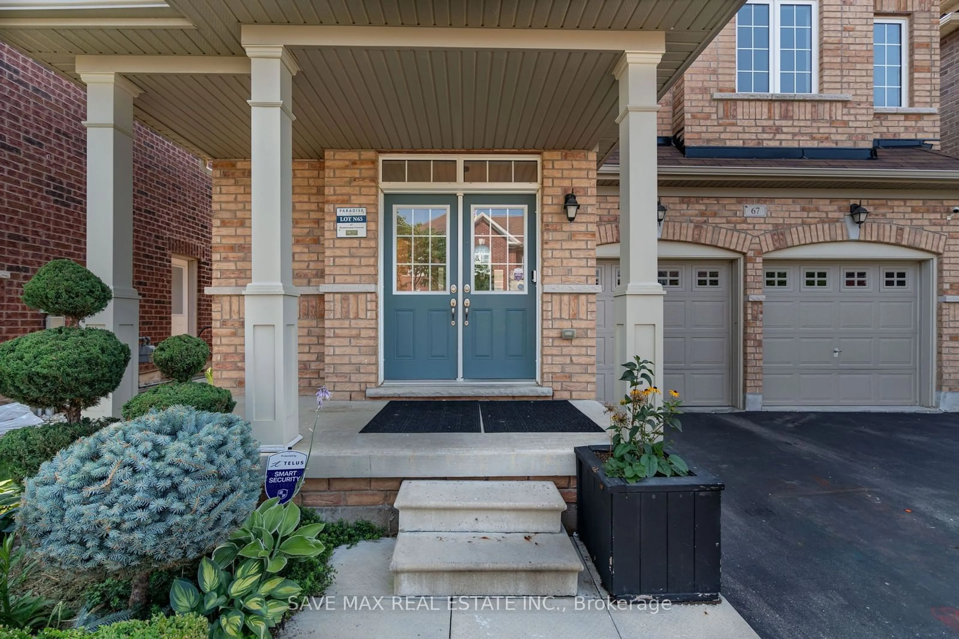 Indoor entryway for 67 Humberstone Cres, Brampton Ontario L7A 4C1