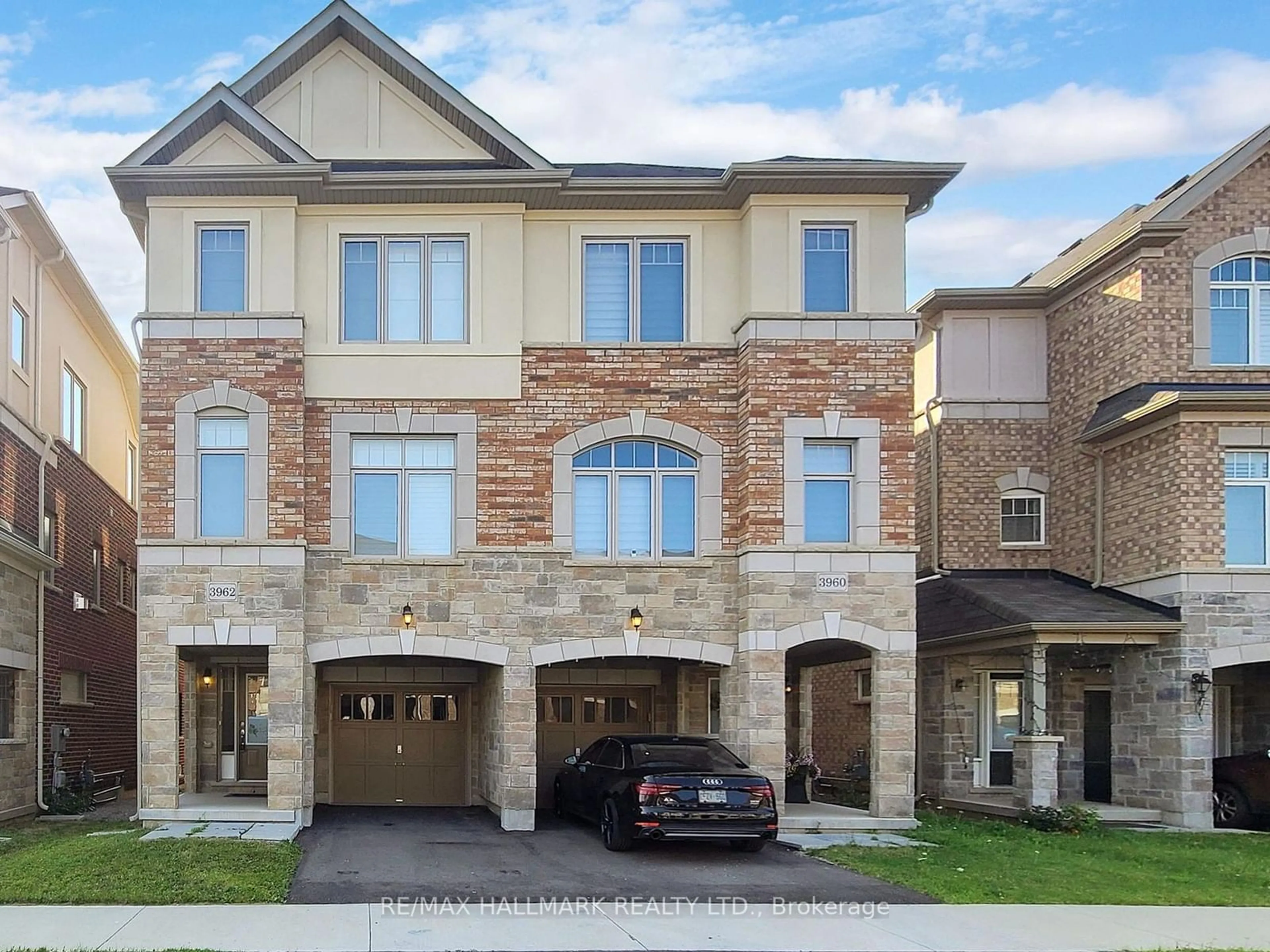 Home with brick exterior material for 3962 Thomas Alton Blvd, Burlington Ontario L7M 2A4