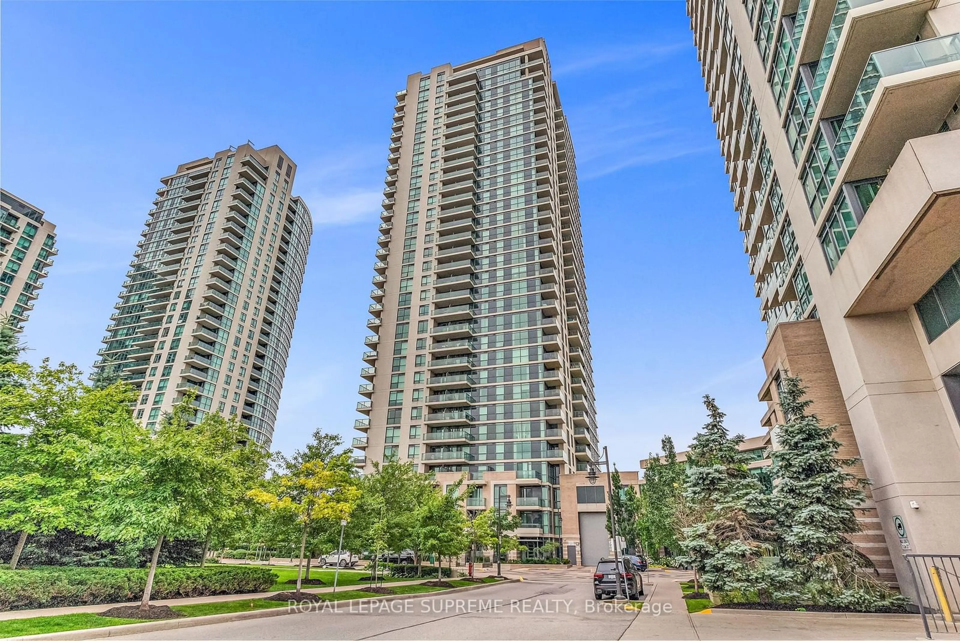 A pic from exterior of the house or condo for 225 Sherway Gdns #1505, Toronto Ontario L5L 1T4