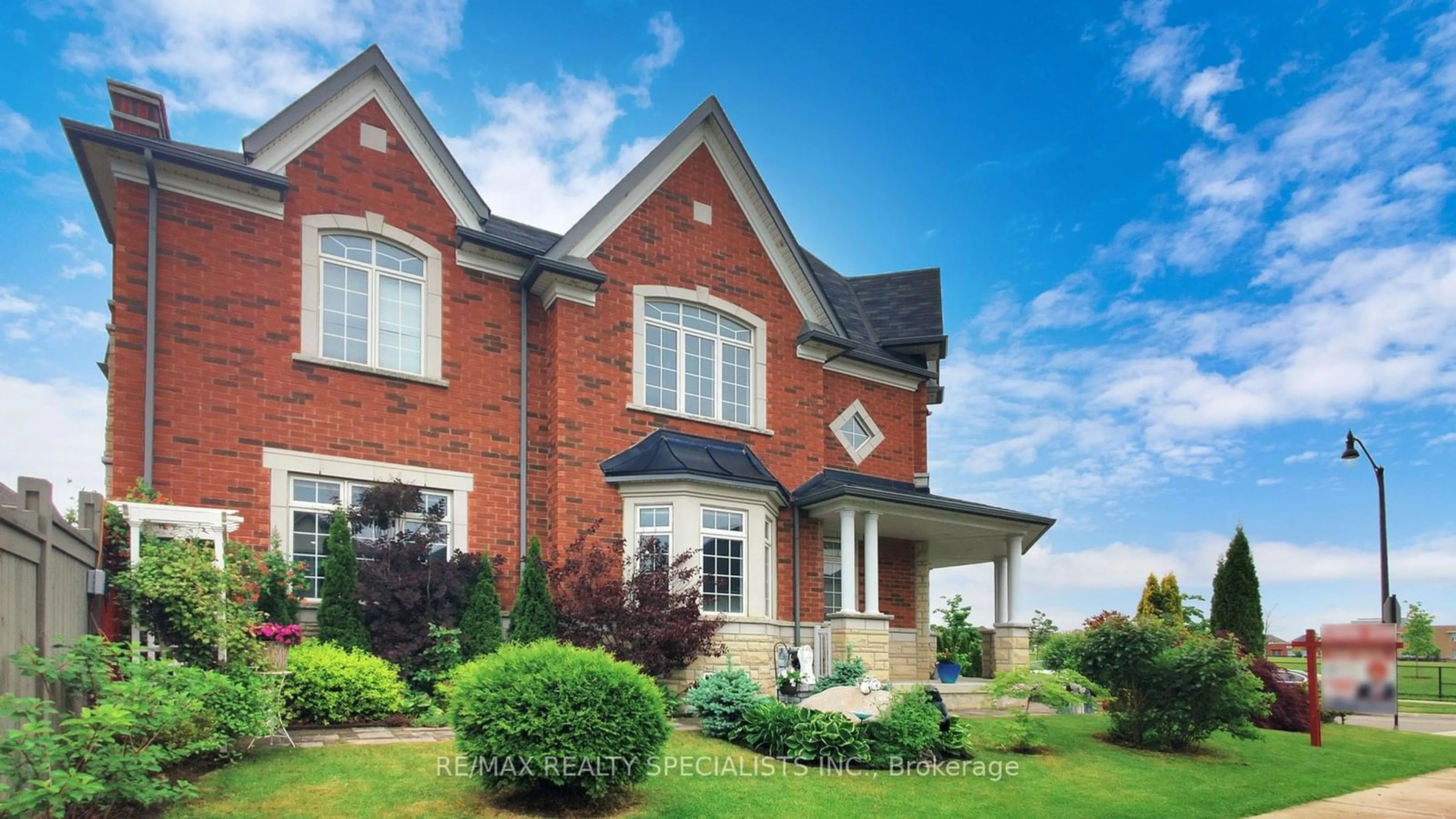 Home with brick exterior material for 1 Dinosaur St, Brampton Ontario L6P 0H7