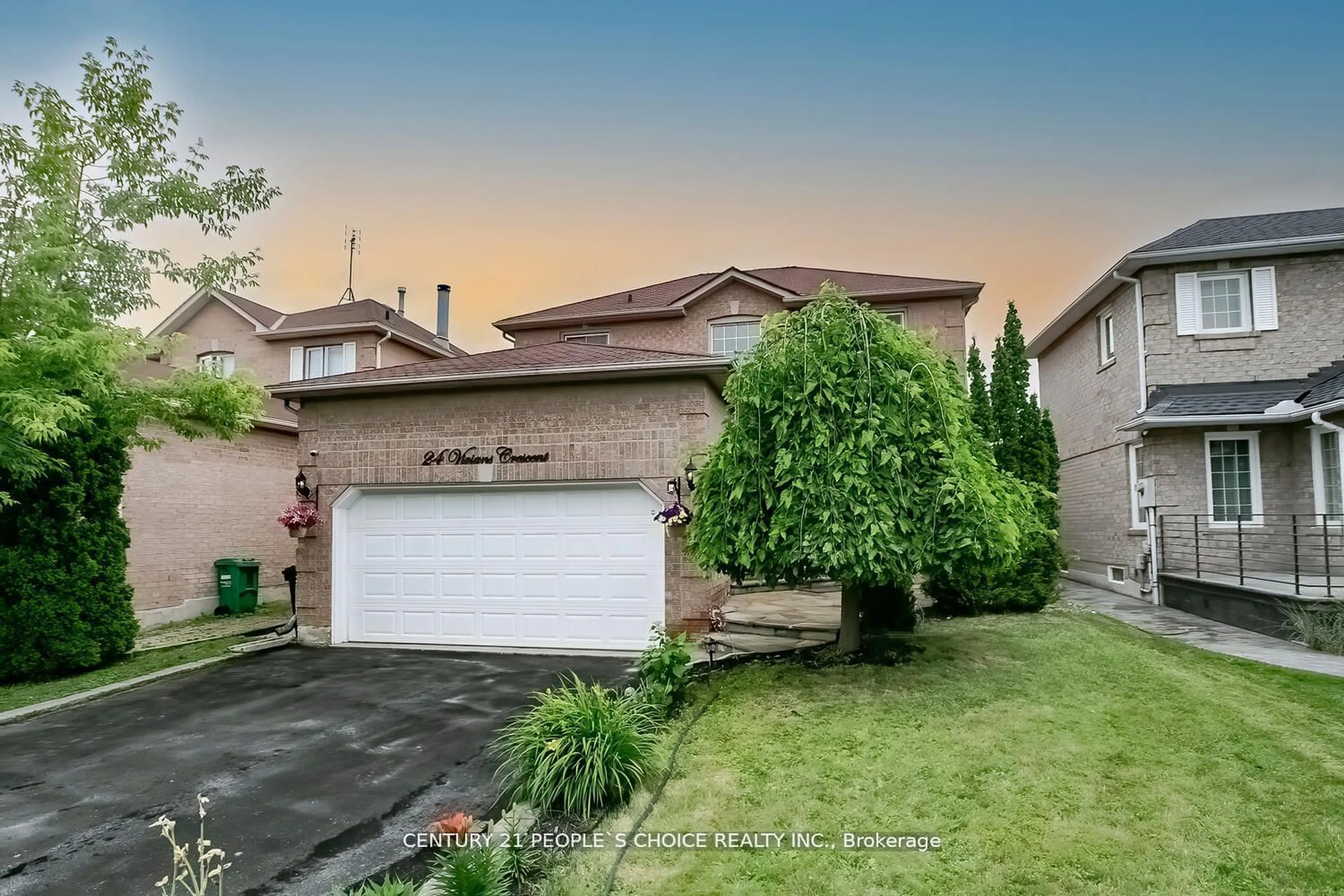 Frontside or backside of a home for 24 Vivians Cres, Brampton Ontario L6Y 4V1