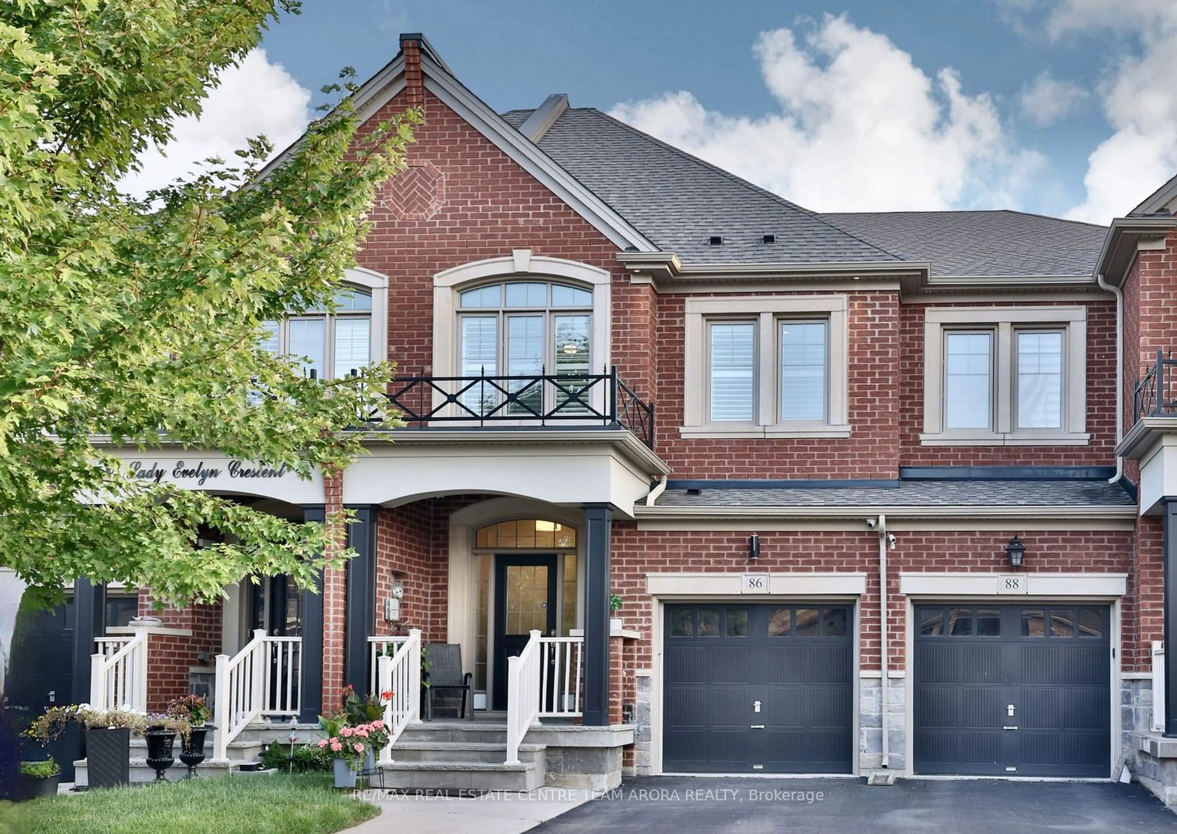 Home with brick exterior material for 86 Lady Evelyn Cres, Brampton Ontario L6Y 6C6