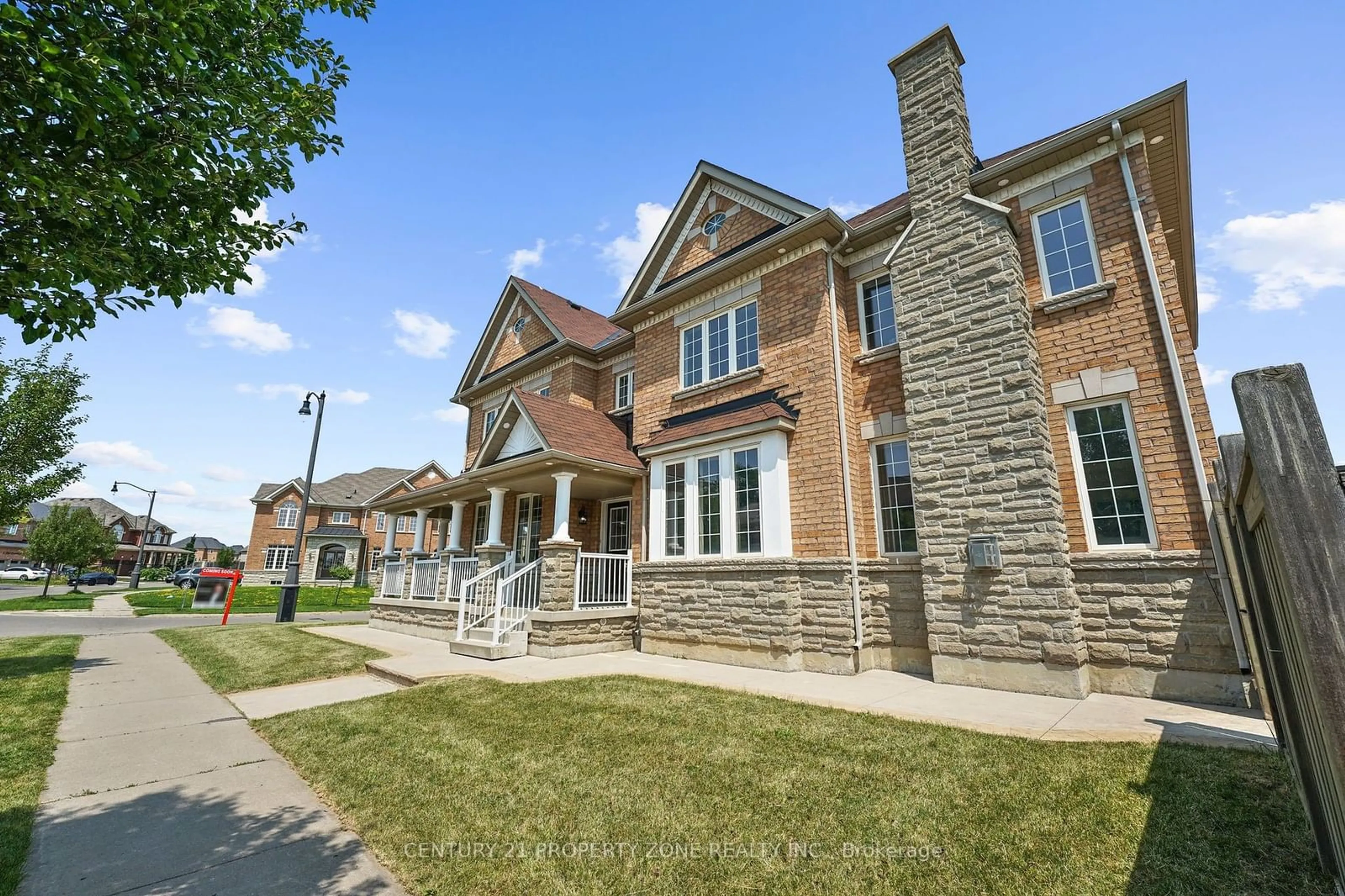 Home with brick exterior material for 9 Teal Crest Circ, Brampton Ontario L6X 2Z6