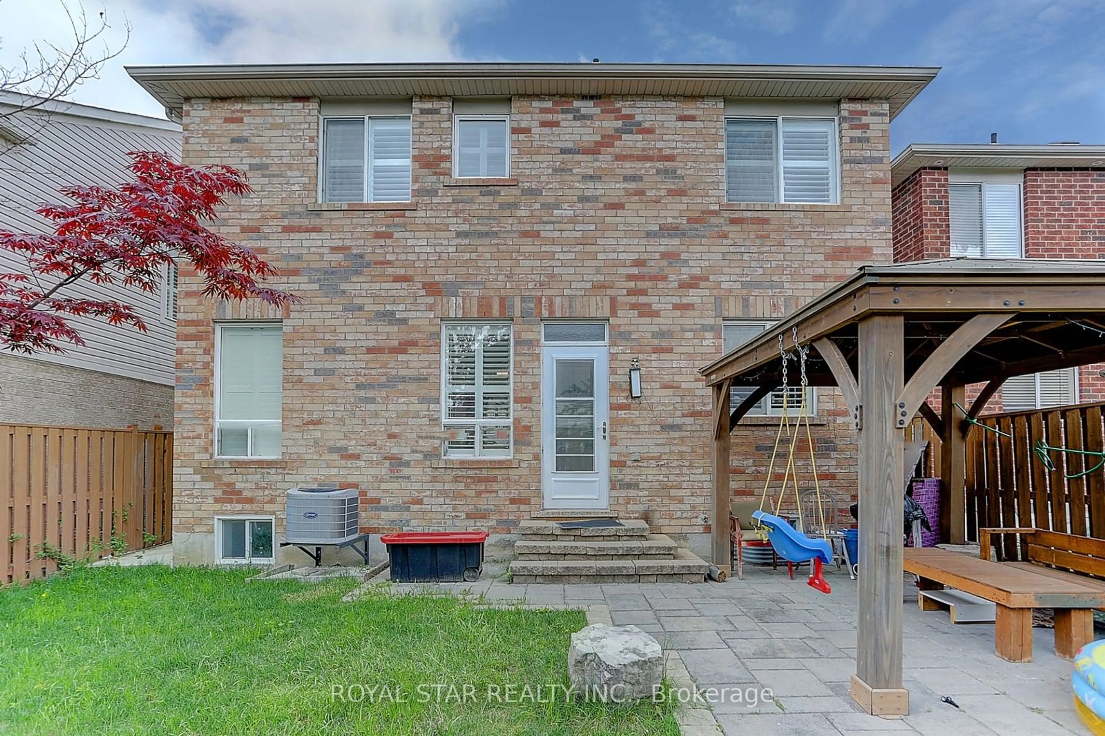 A pic from exterior of the house or condo for 70 Tawnie Cres, Brampton Ontario L6X 0L9
