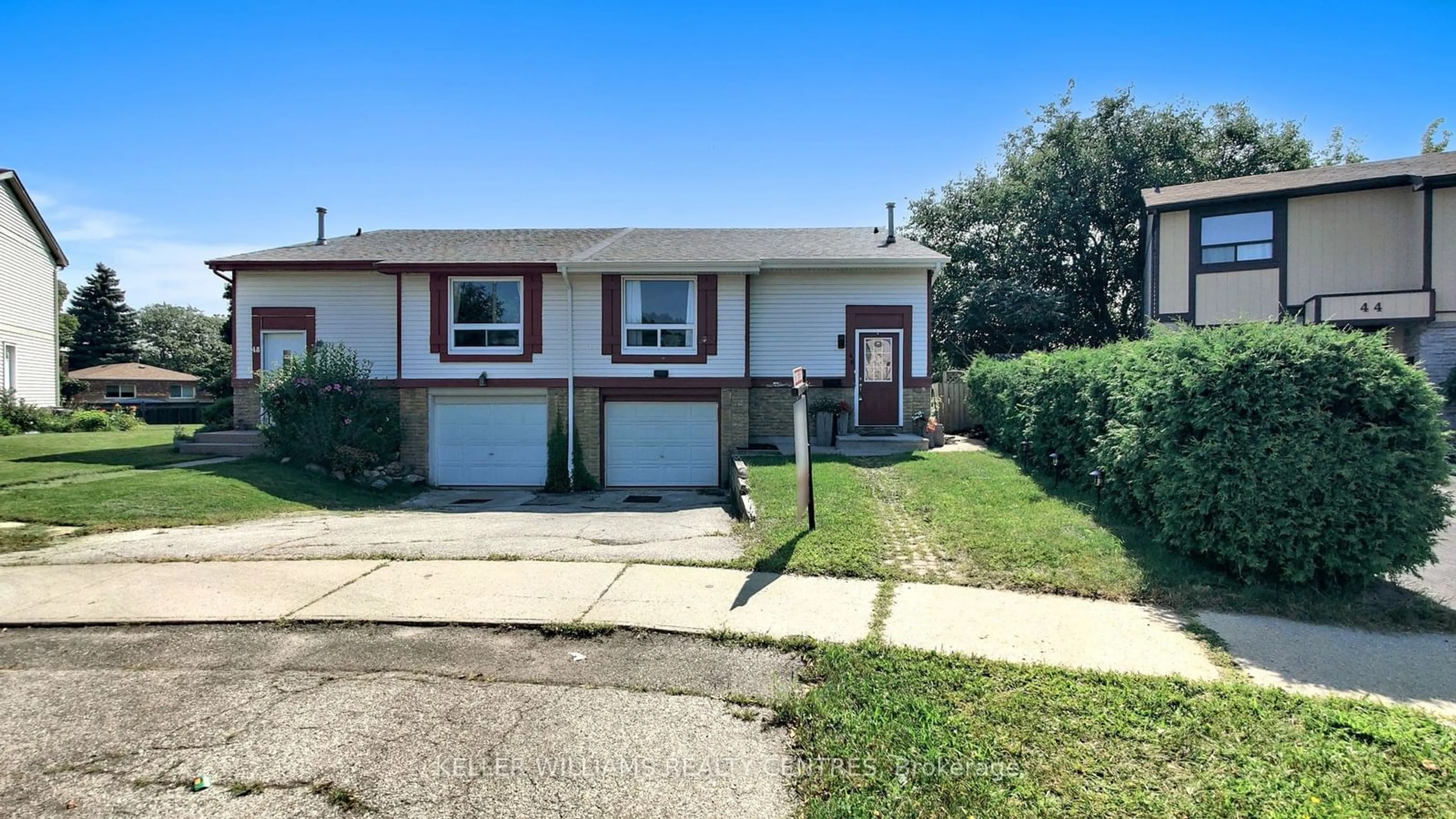 Frontside or backside of a home for 46 Charters Rd, Brampton Ontario L6V 2S5