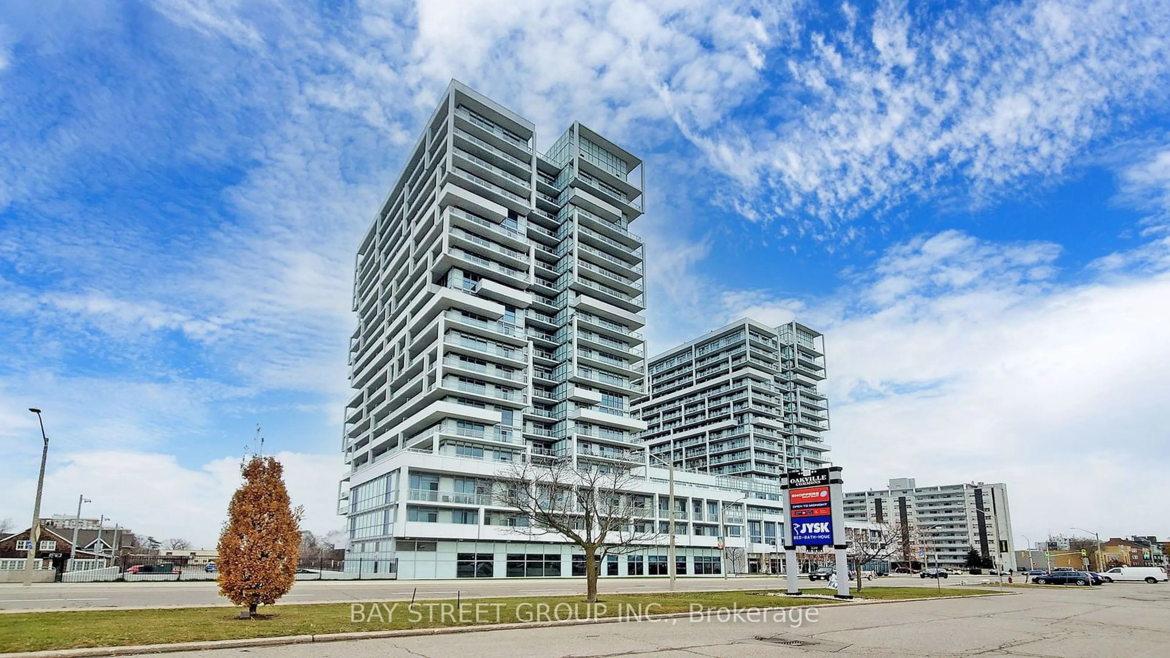 A pic from exterior of the house or condo for 55 Speers Rd #509, Oakville Ontario L6K 0H9