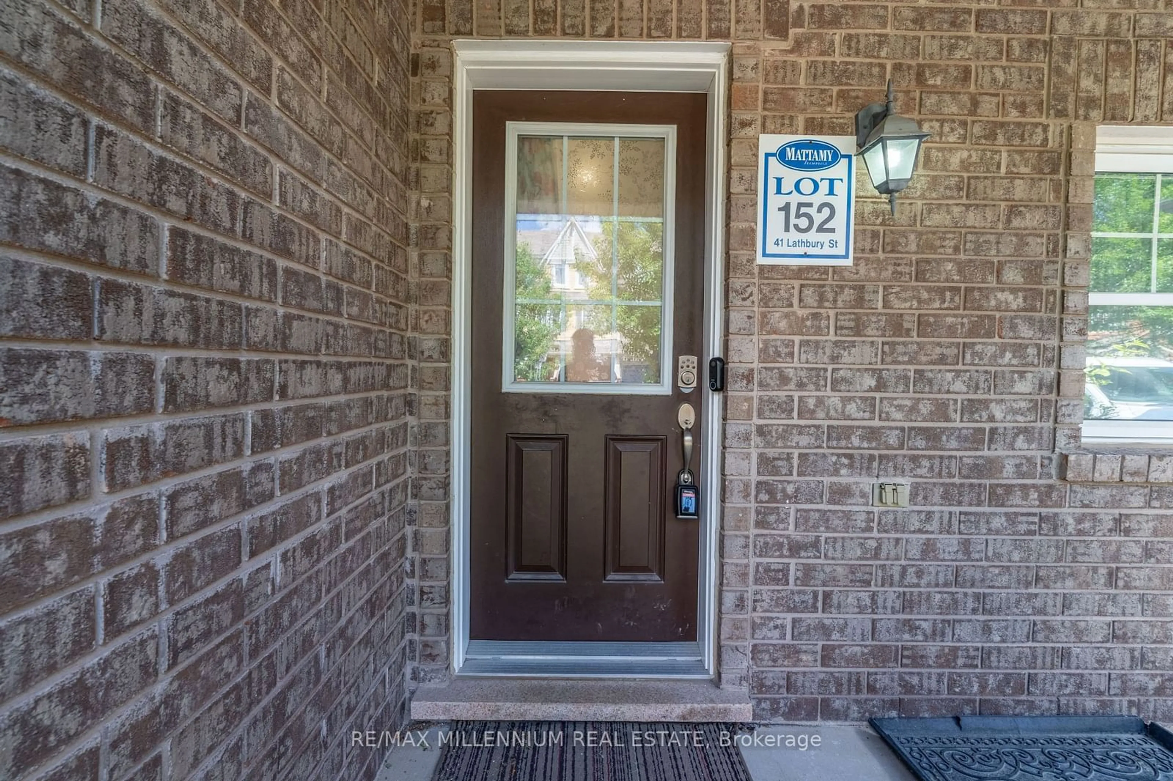 Indoor entryway for 41 Lathbury St, Brampton Ontario L7A 0R8