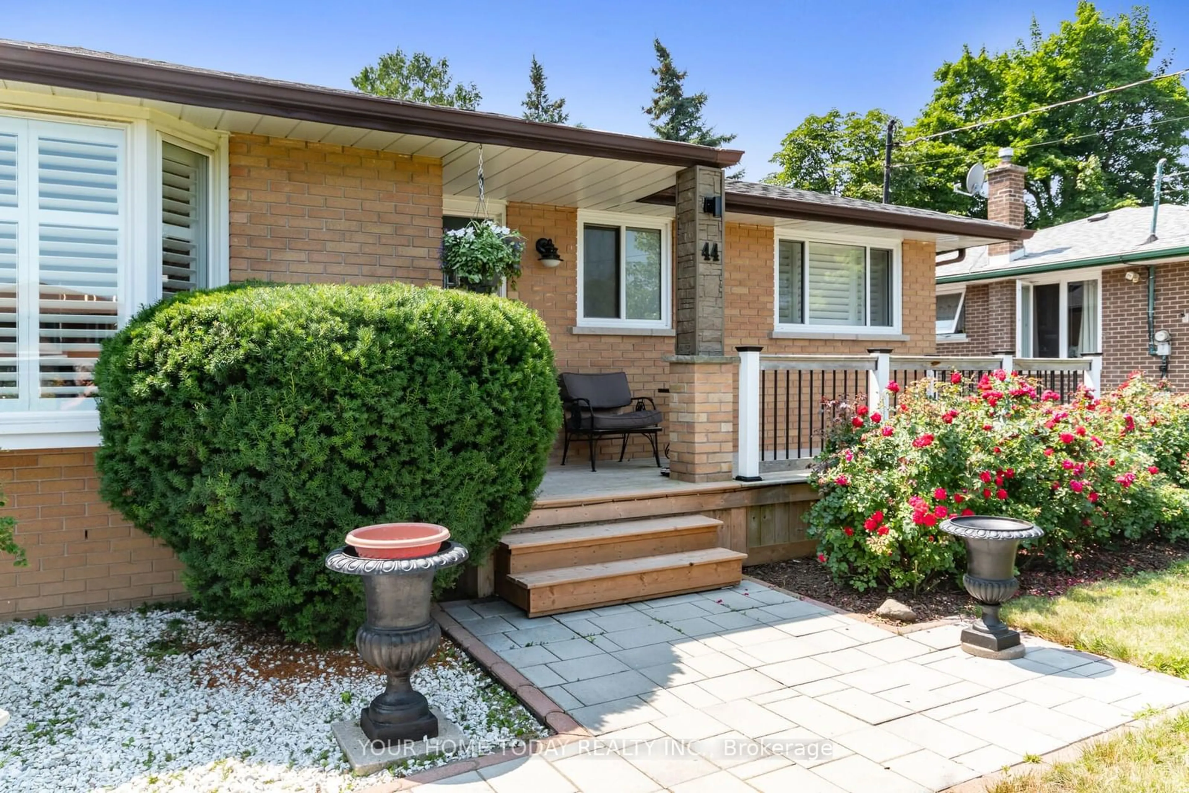 Home with brick exterior material for 44 Delrex Blvd, Halton Hills Ontario L7G 3Y4
