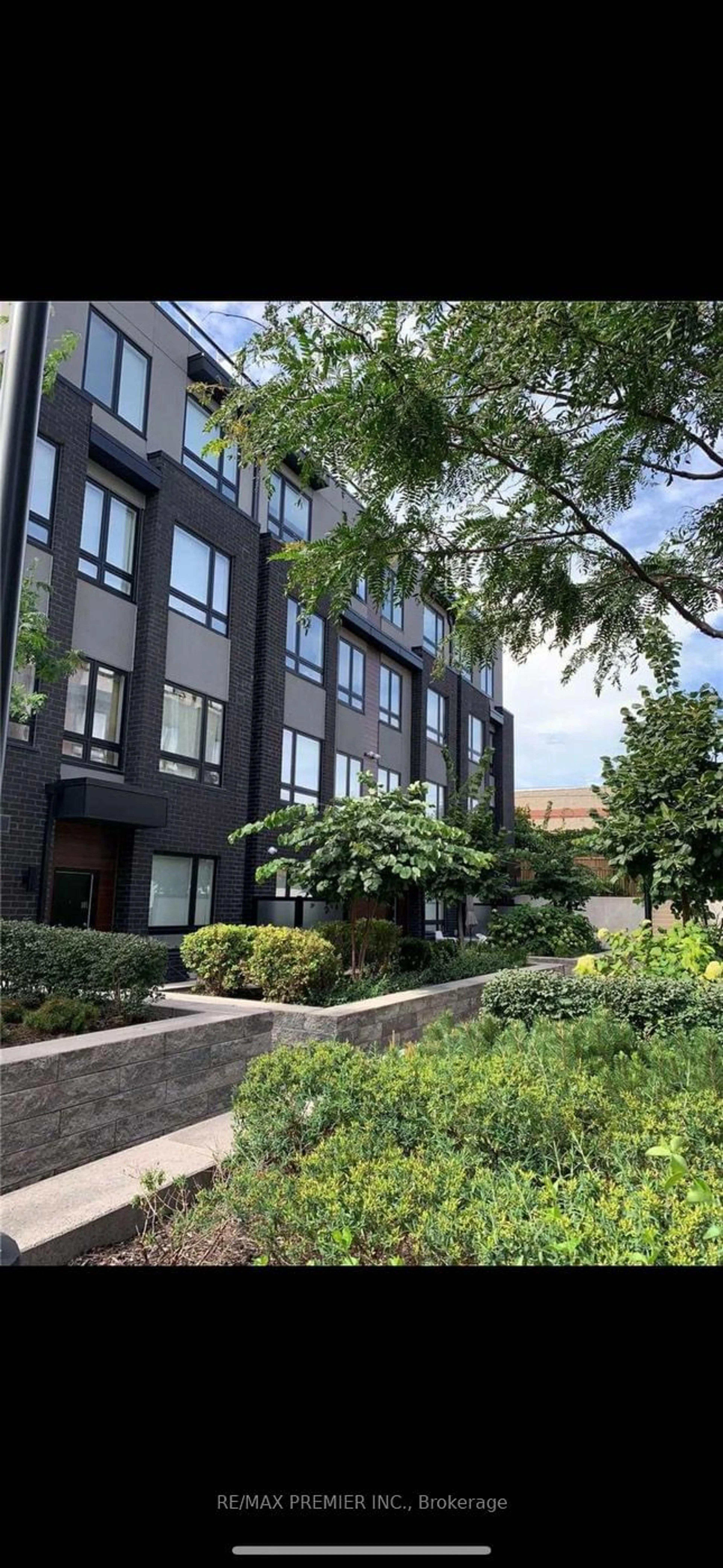 A pic from exterior of the house or condo for 1140 Briar Hill Ave #104, Toronto Ontario M6B 1M7