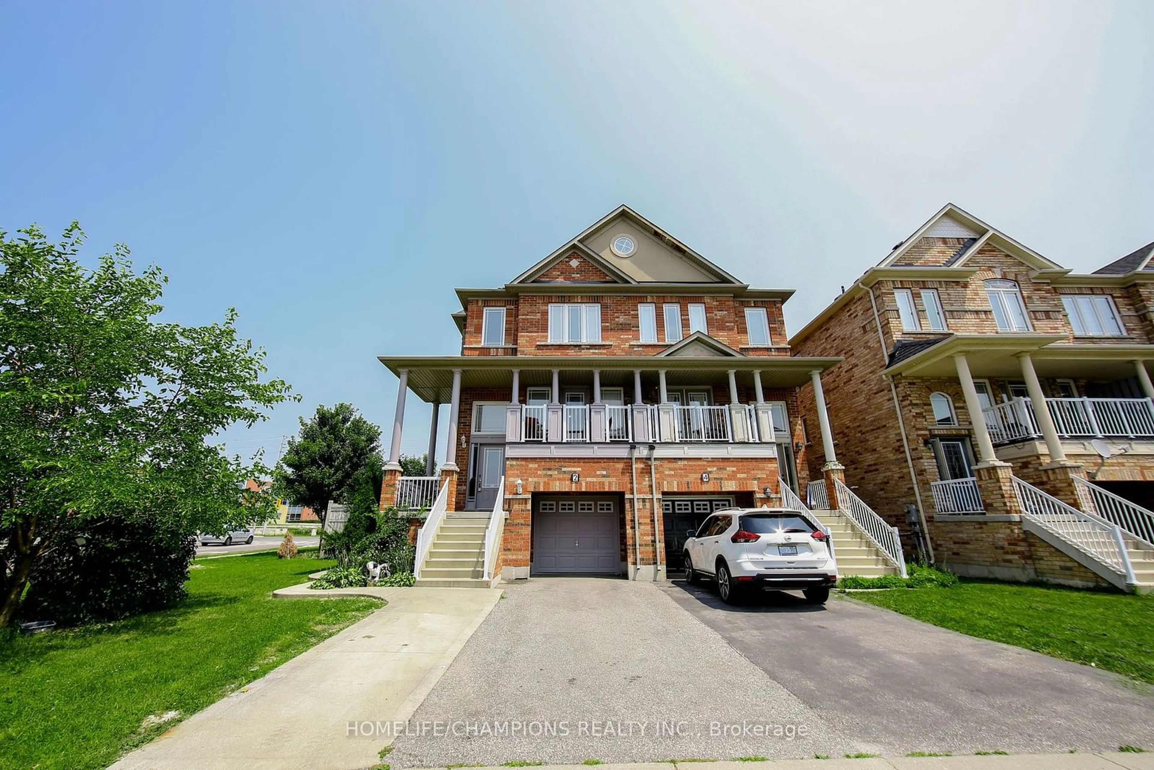 Frontside or backside of a home for 2 Saint Grace Crt, Brampton Ontario L6P 3B8