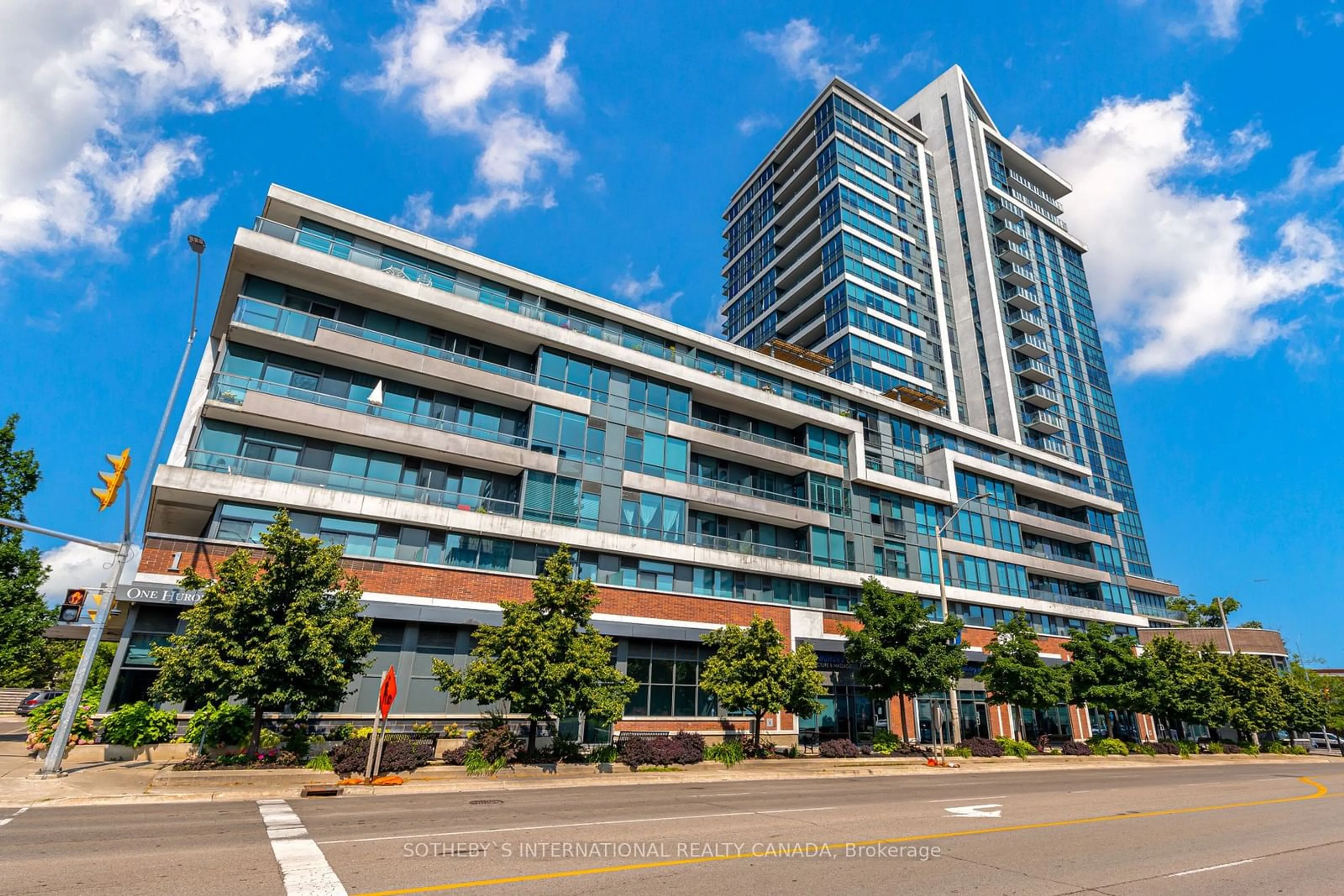 A pic from exterior of the house or condo for 1 Hurontario St #509, Mississauga Ontario L5G 3G8