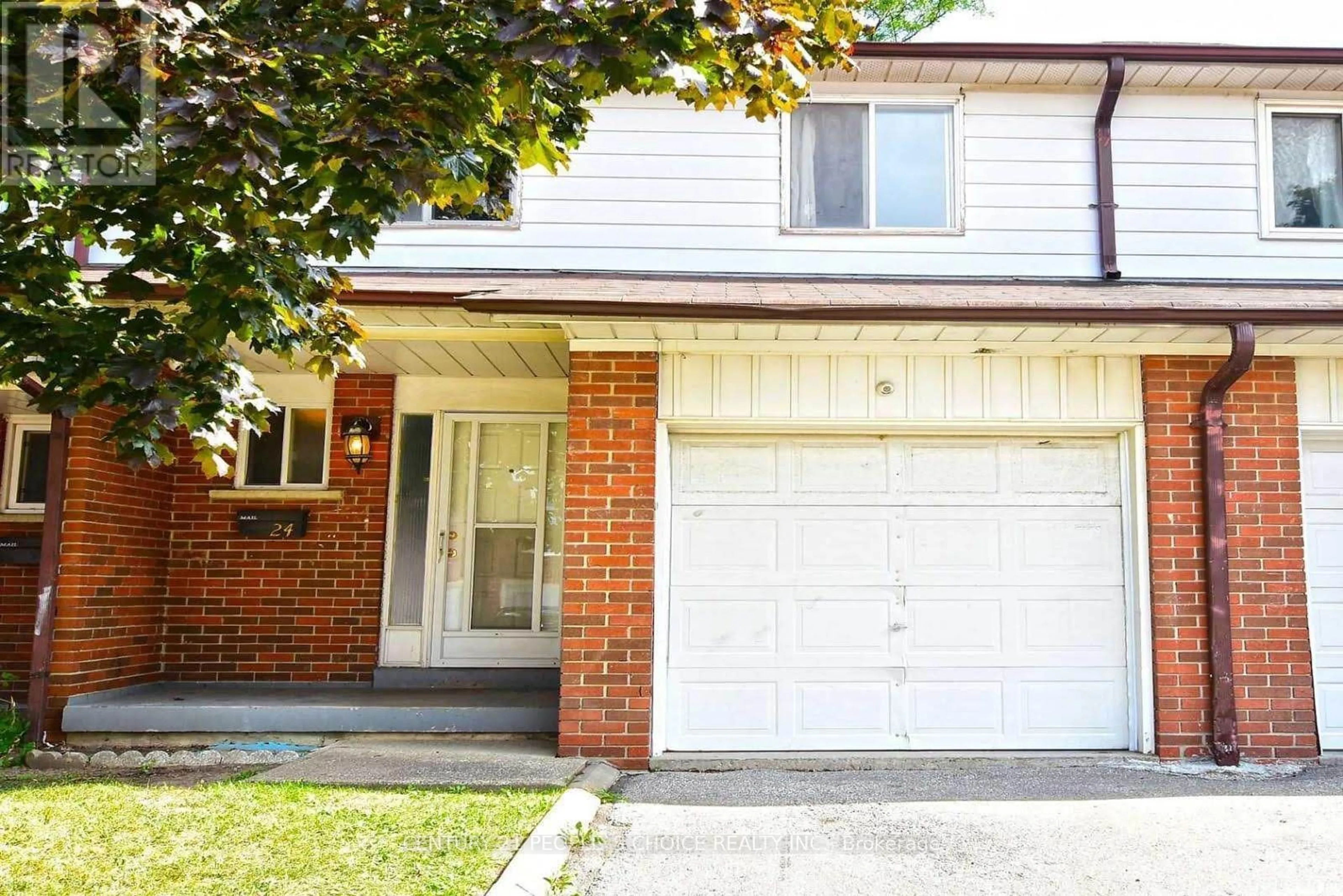 Home with brick exterior material for 7560 Goreway Dr #24, Mississauga Ontario L4T 2V2