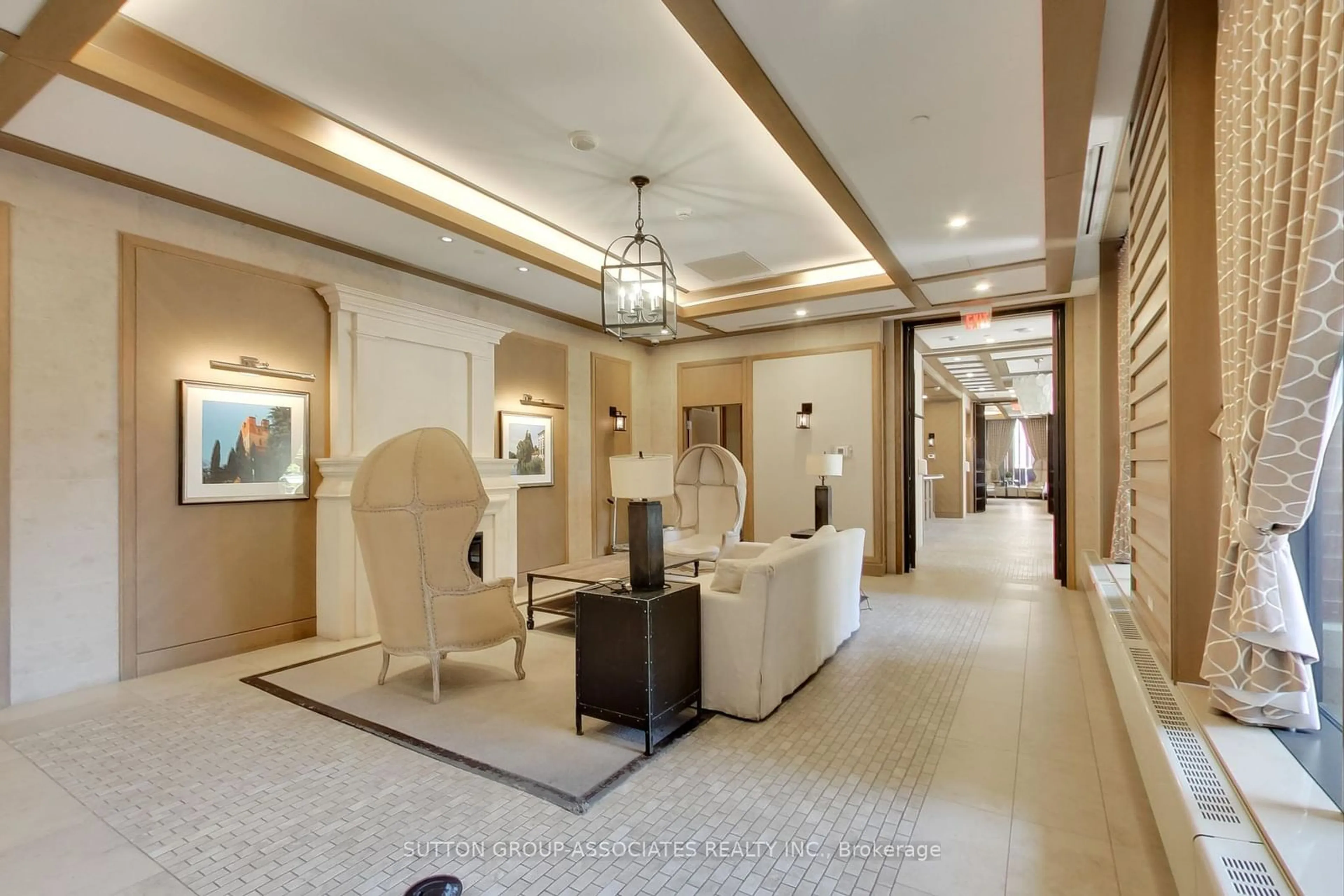 Indoor lobby for 830 Lawrence Ave #641, Toronto Ontario M6A 0A2