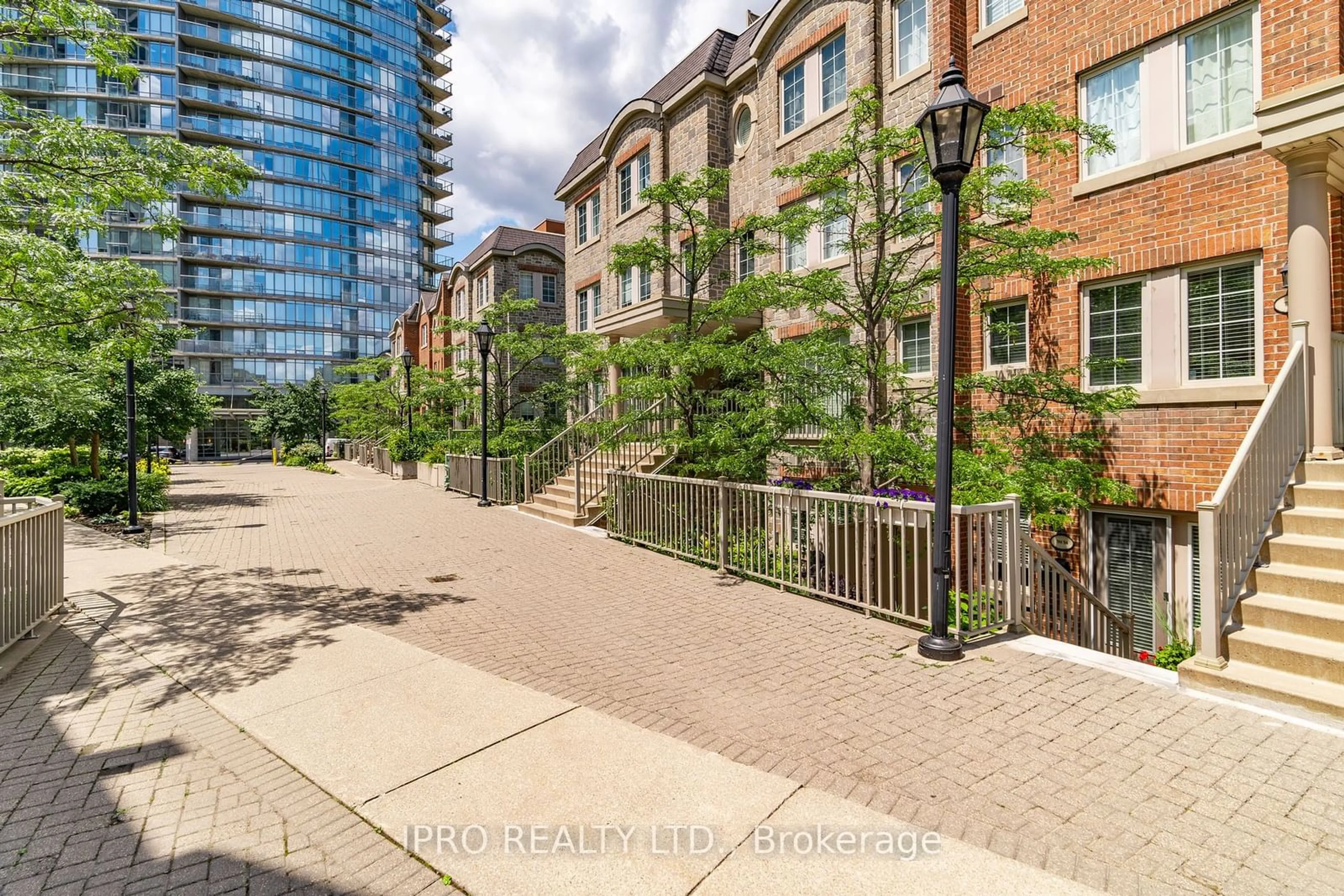 A pic from exterior of the house or condo for 93 The Queensway #54, Toronto Ontario M6S 5A7