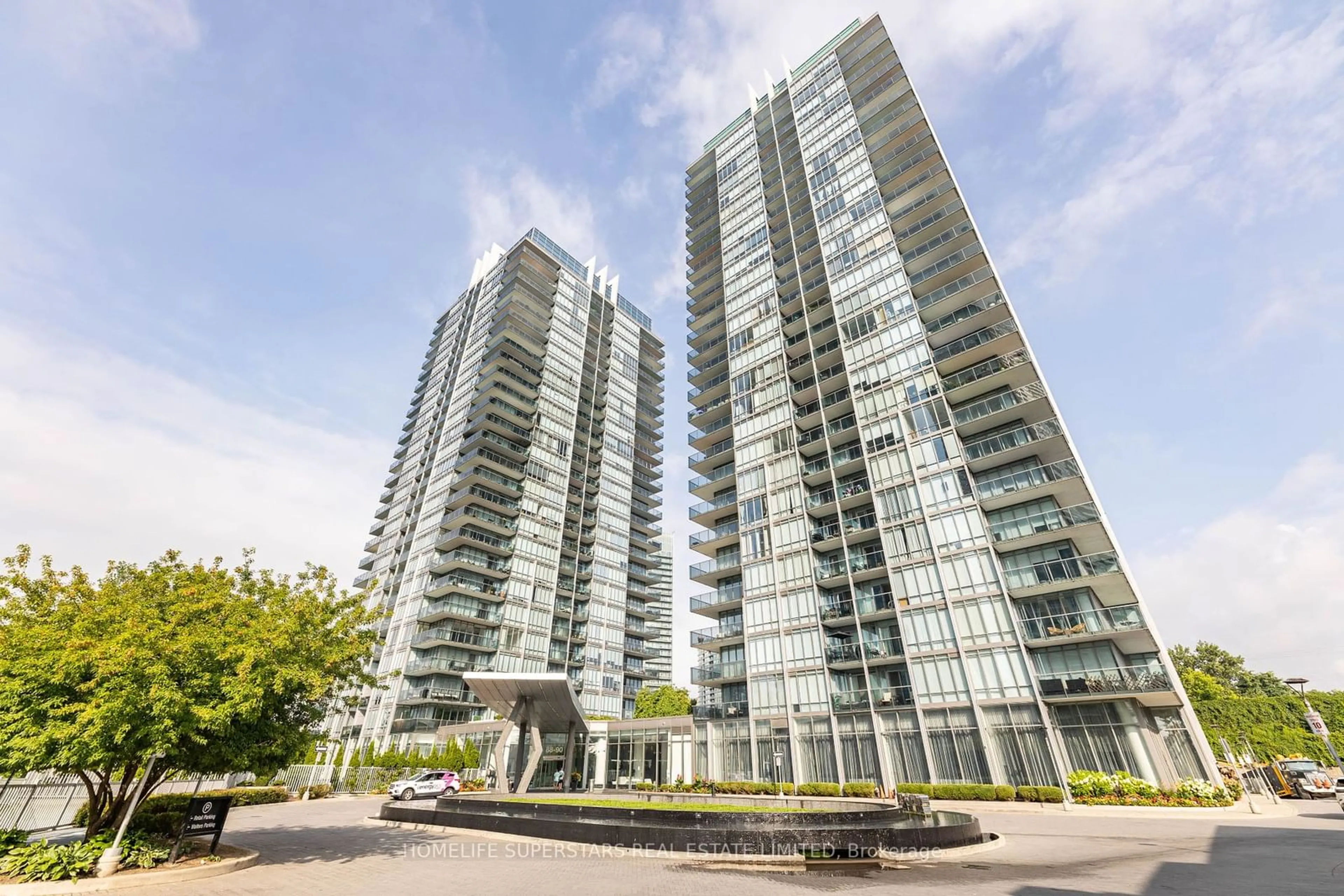 A pic from exterior of the house or condo for 90 Park Lawn Rd #2001, Toronto Ontario M8Y 0B6