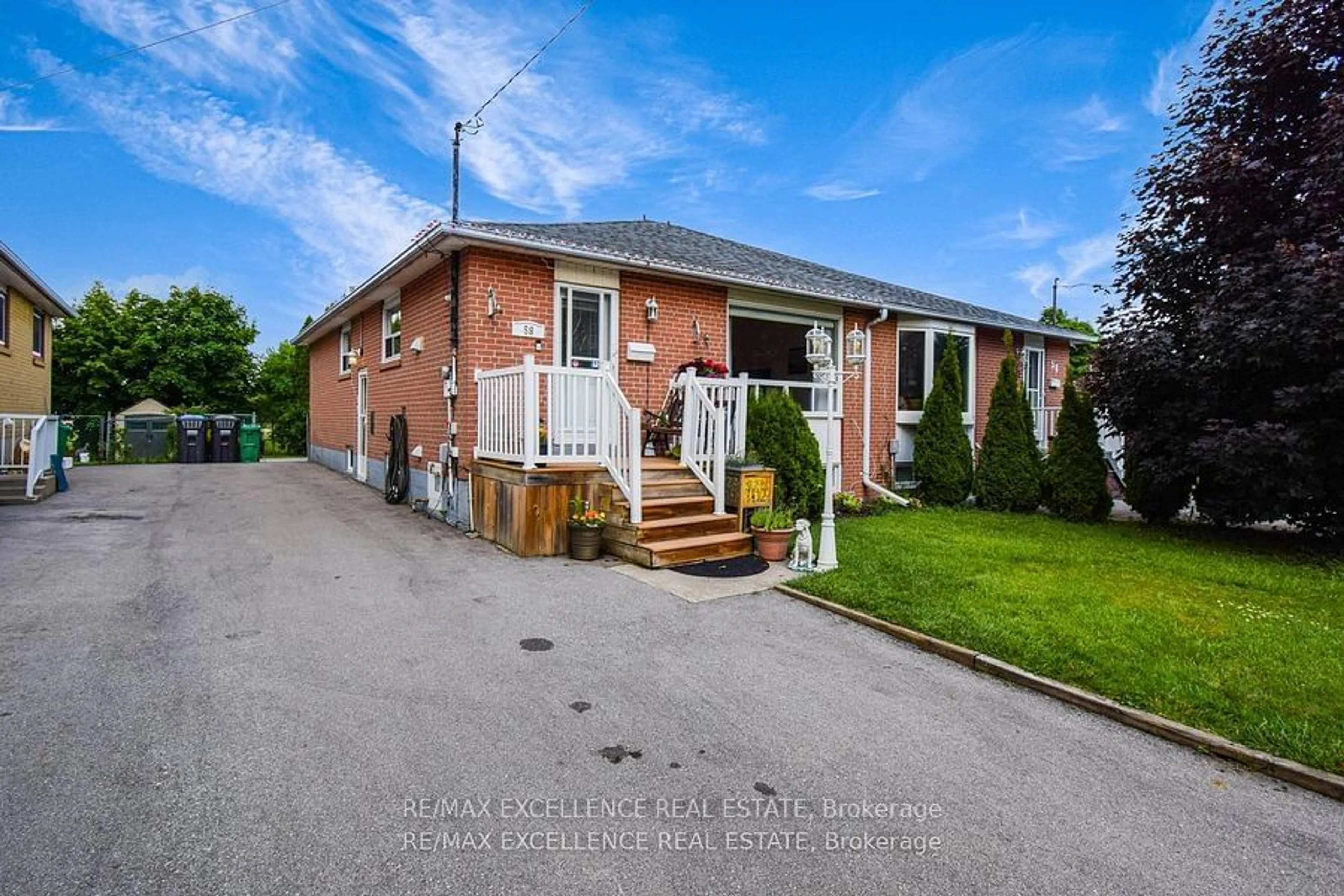 Frontside or backside of a home for 58 Fairglen Ave, Brampton Ontario L6X 1K8