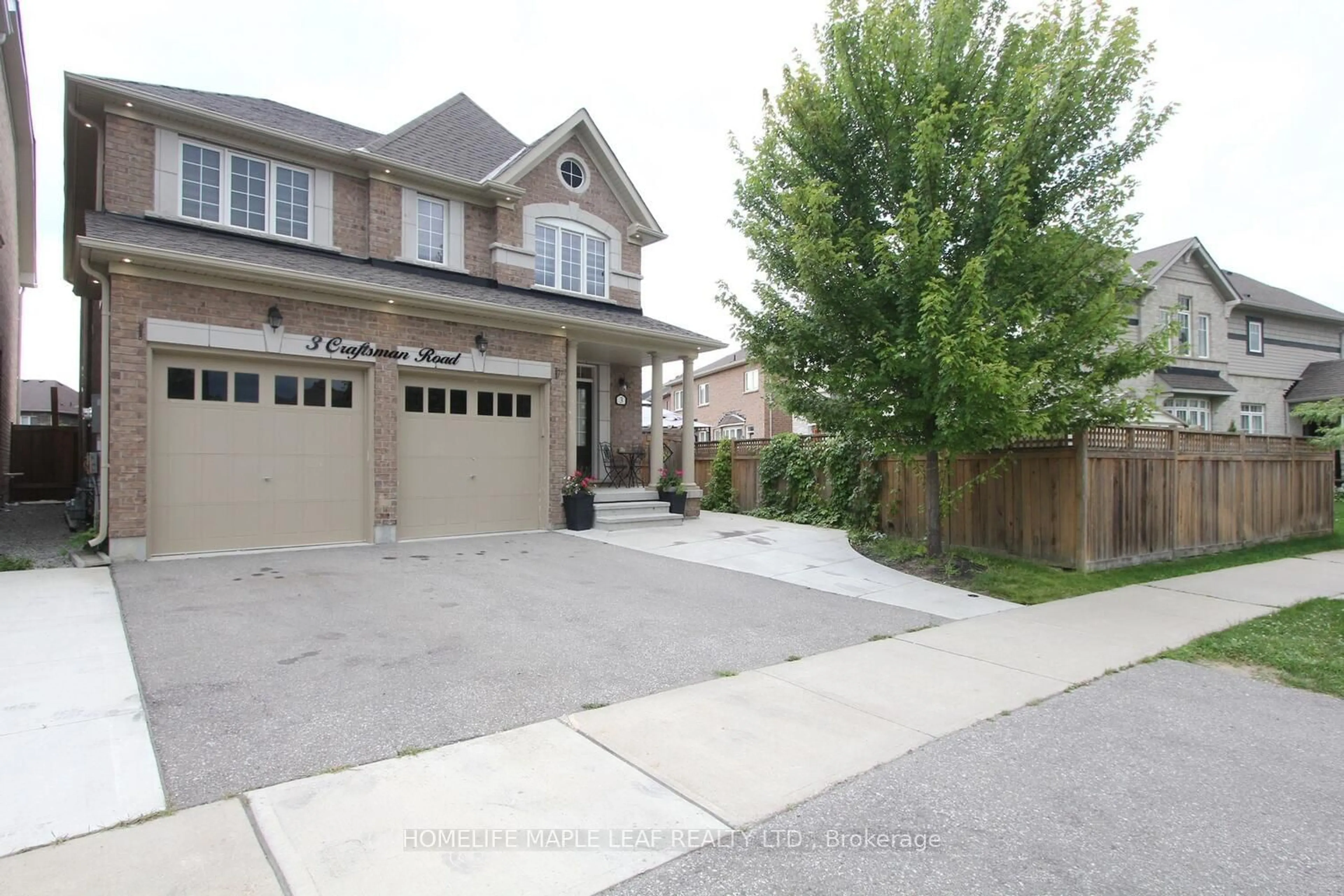 Frontside or backside of a home for 3 Craftsman Rd, Caledon Ontario L7C 2H1