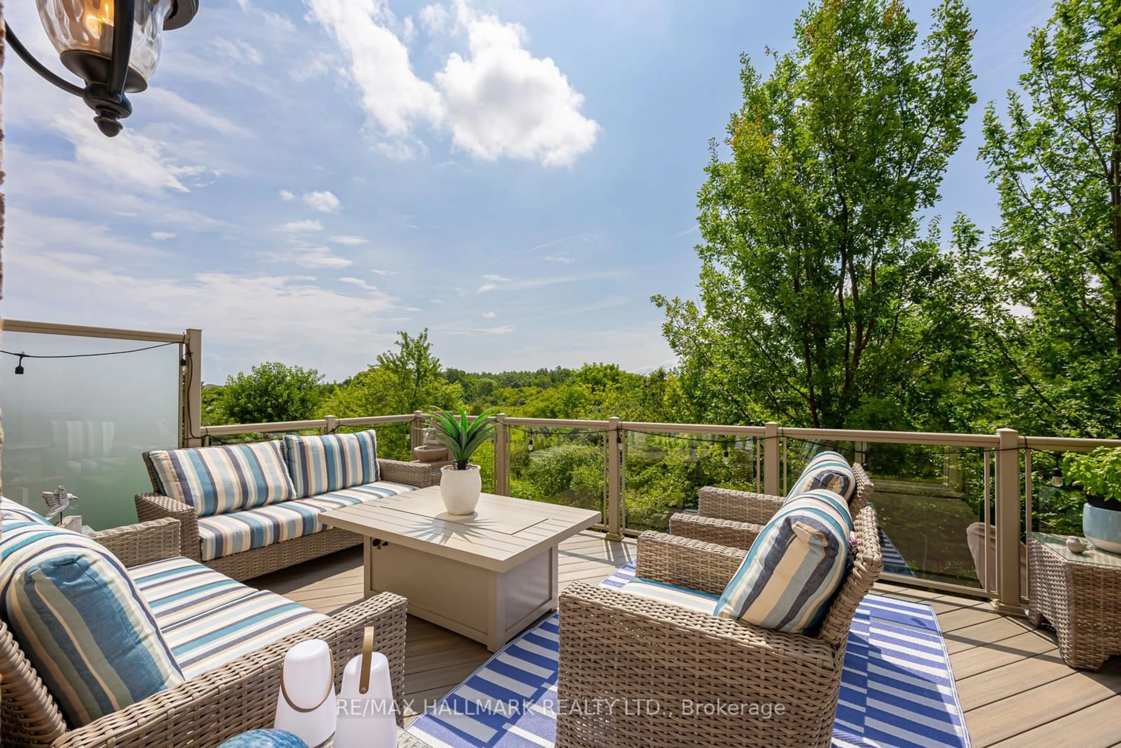 Patio for 3114 Cardross Crt, Oakville Ontario L6M 0A1