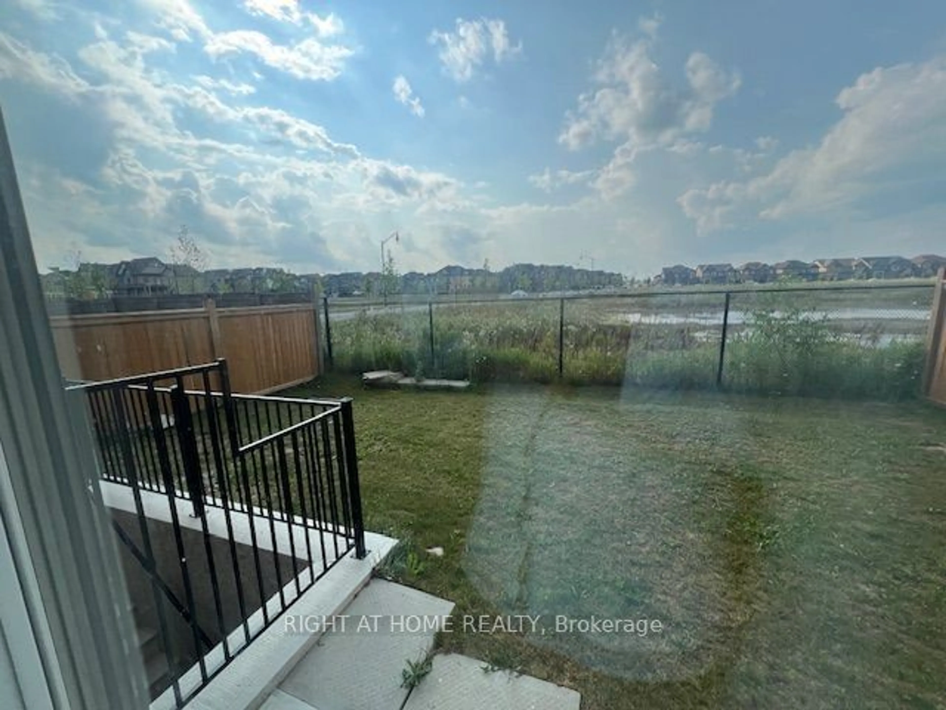 Balcony in the apartment for 4 Oconnor Cres, Brampton Ontario L7A 5A6