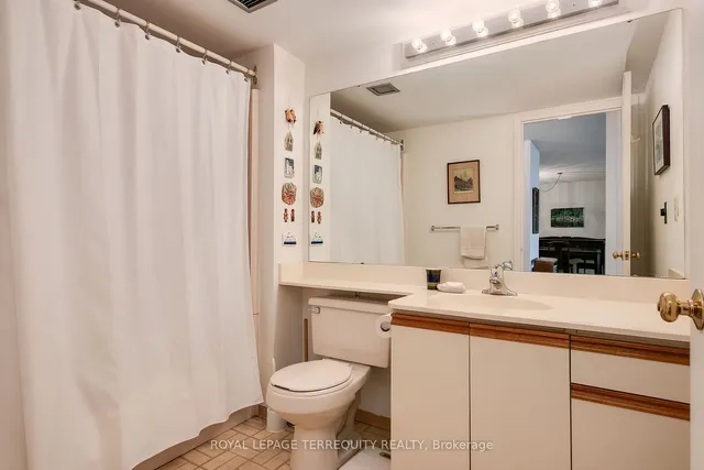 Additional property image - 40 Richview Rd Unit 802