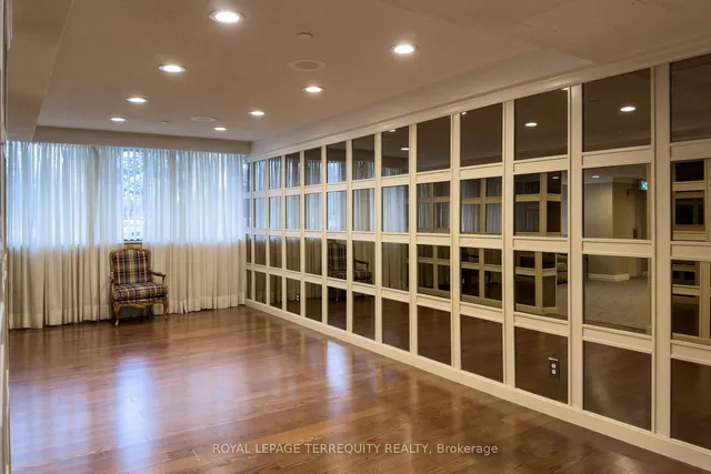 Additional property image - 40 Richview Rd Unit 802