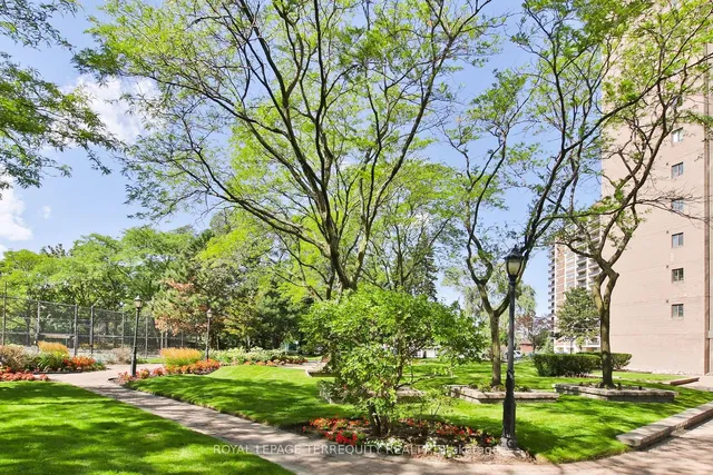 Additional property image - 40 Richview Rd Unit 802