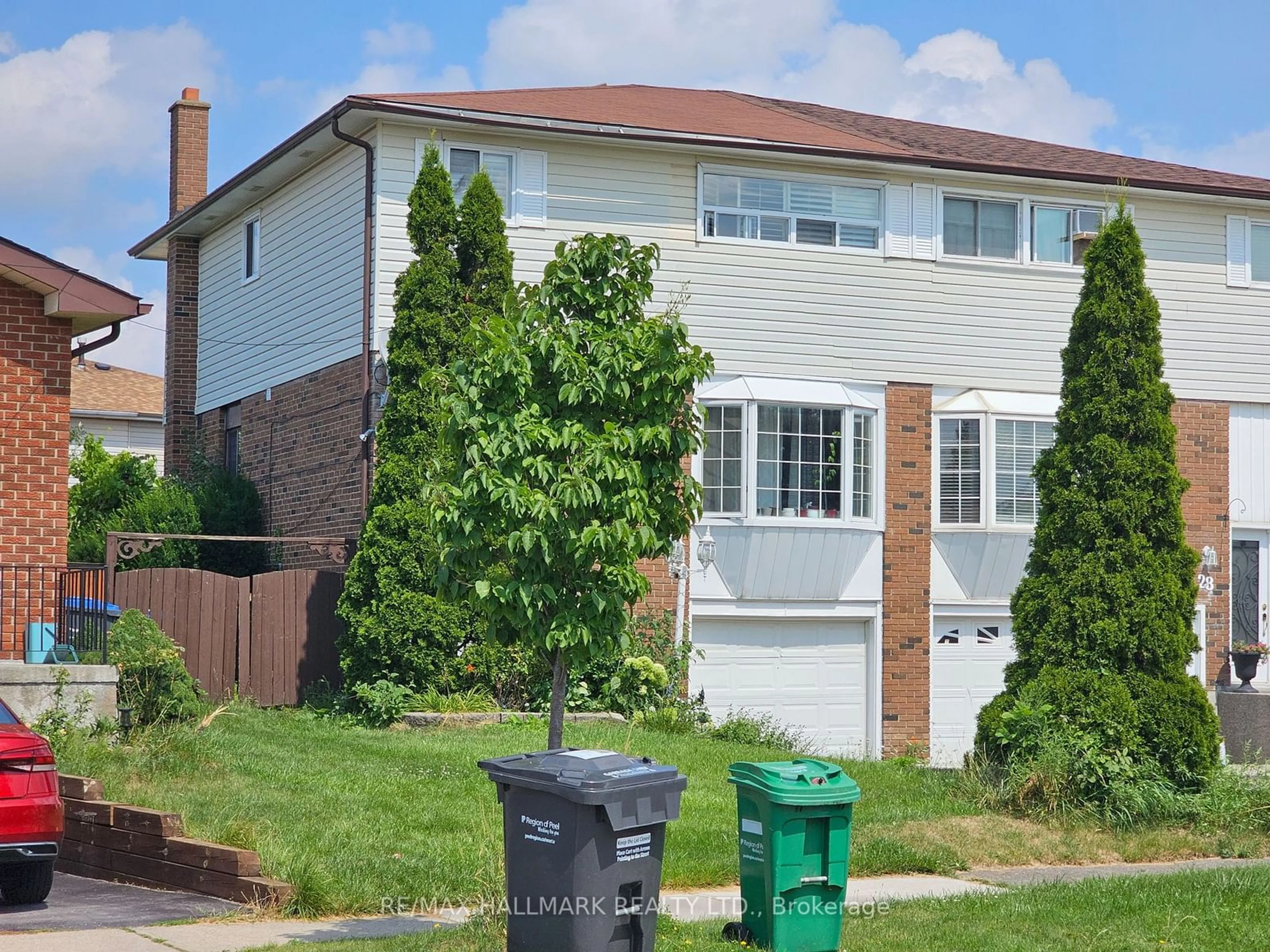 Frontside or backside of a home for 30 Merton Rd, Brampton Ontario L6V 2V6