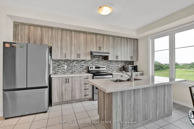 Additional property image - 15 Bretlon St