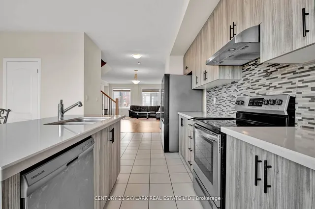Additional property image - 15 Bretlon St