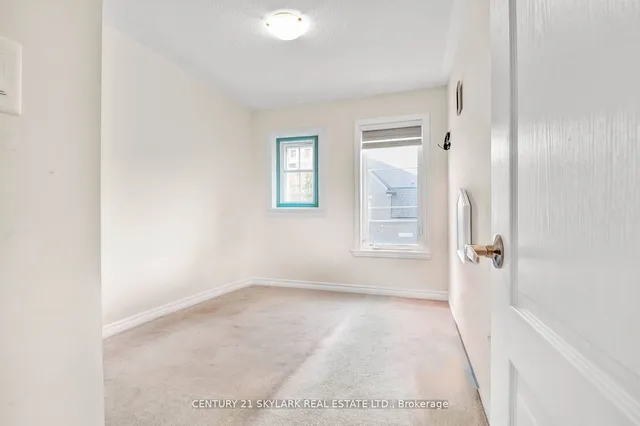 Additional property image - 15 Bretlon St