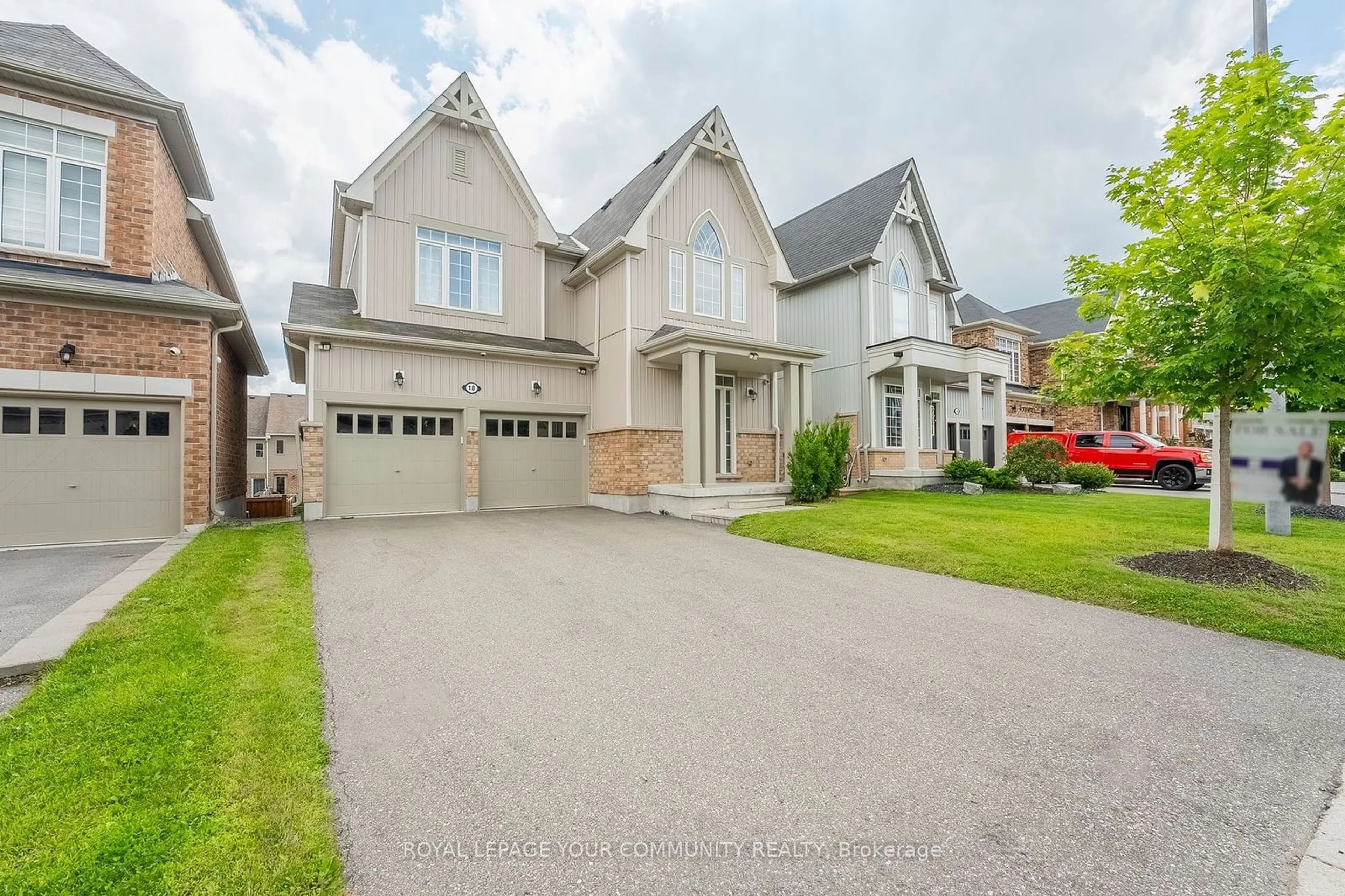 Frontside or backside of a home for 18 Drew Brown Blvd, Orangeville Ontario L9W 6Z6