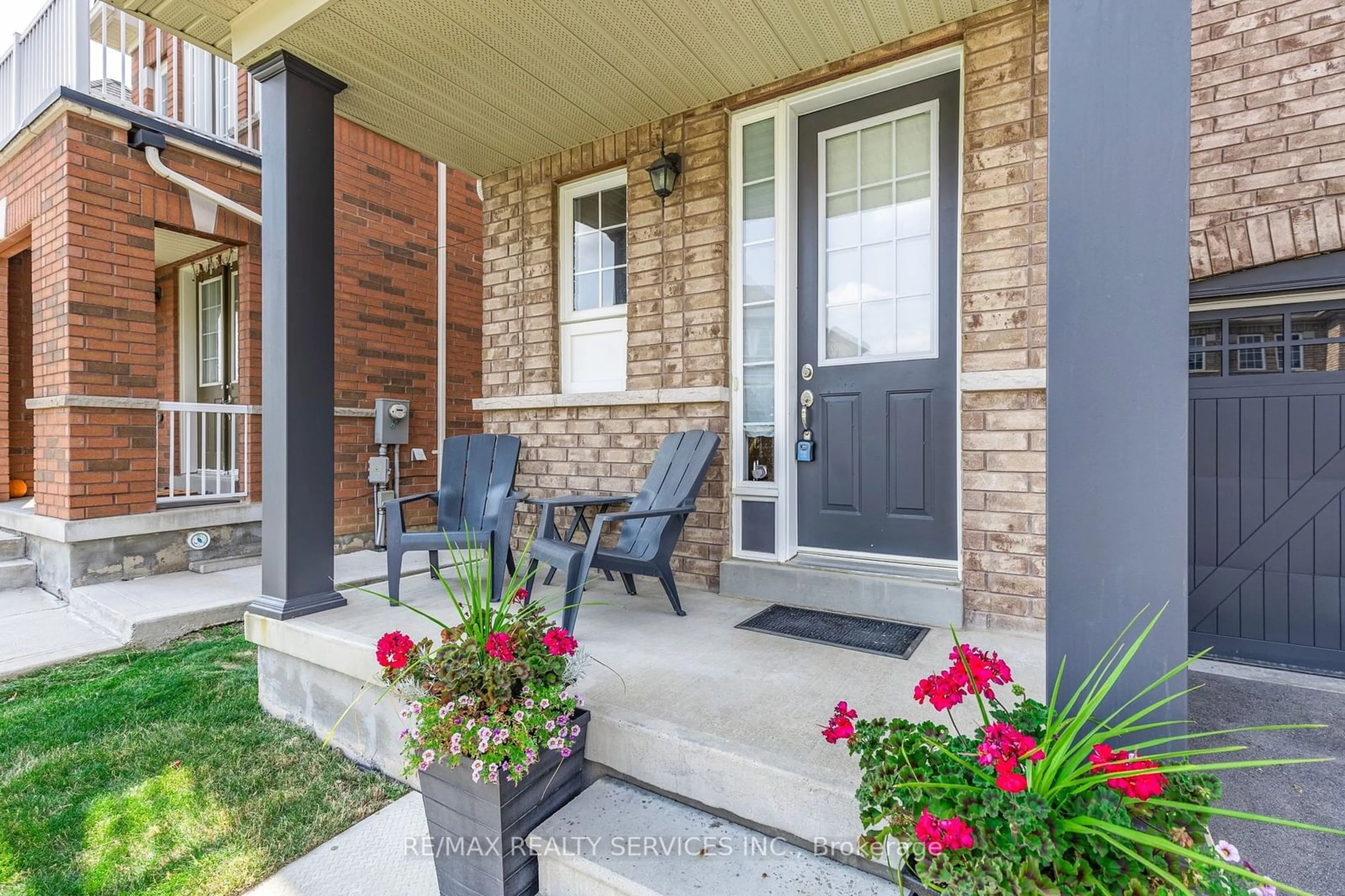 Indoor entryway for 62 Vezna Cres, Brampton Ontario L6X 5K5