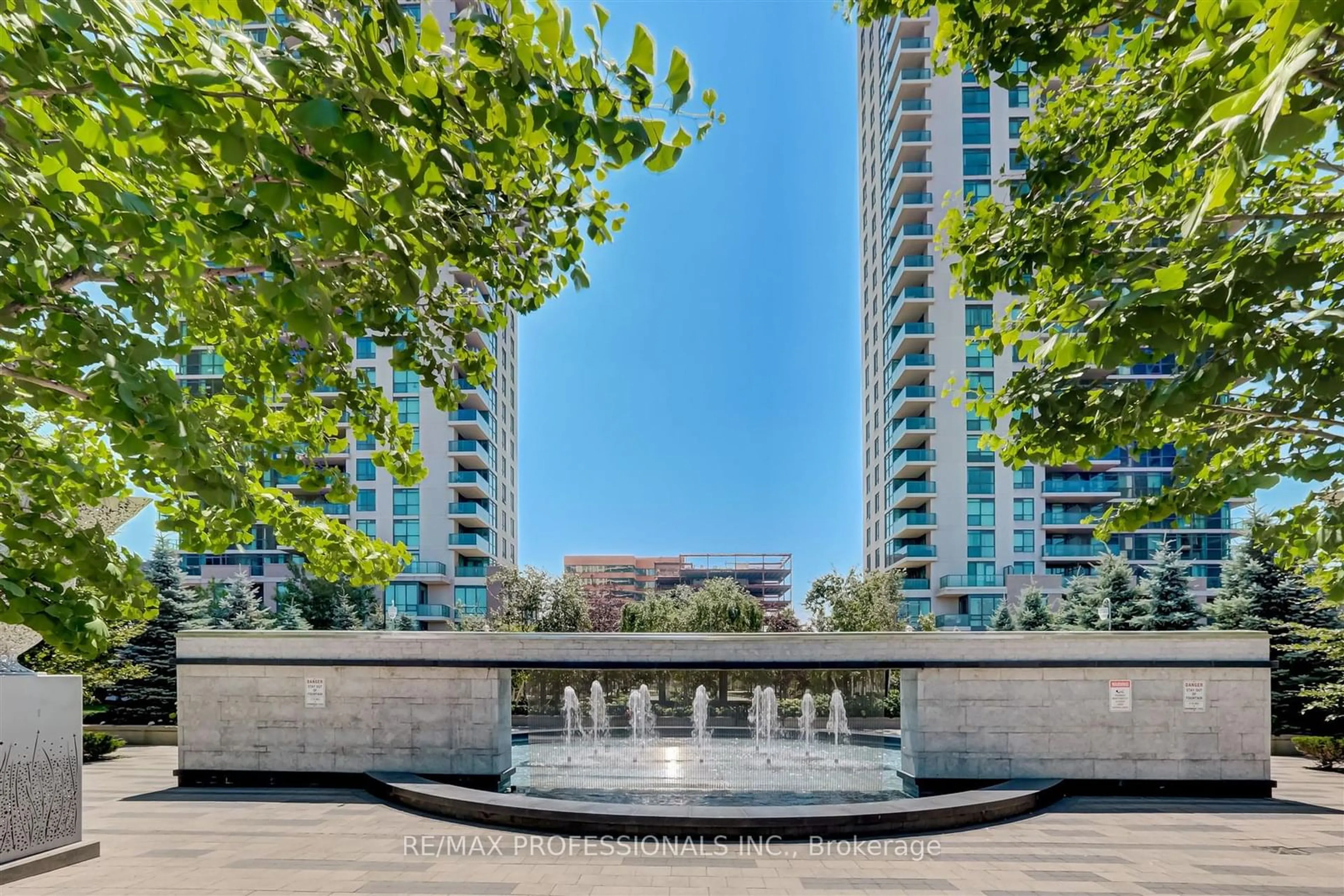 A pic from exterior of the house or condo for 225 Sherway Gardens Rd #304, Toronto Ontario M9C 0A3