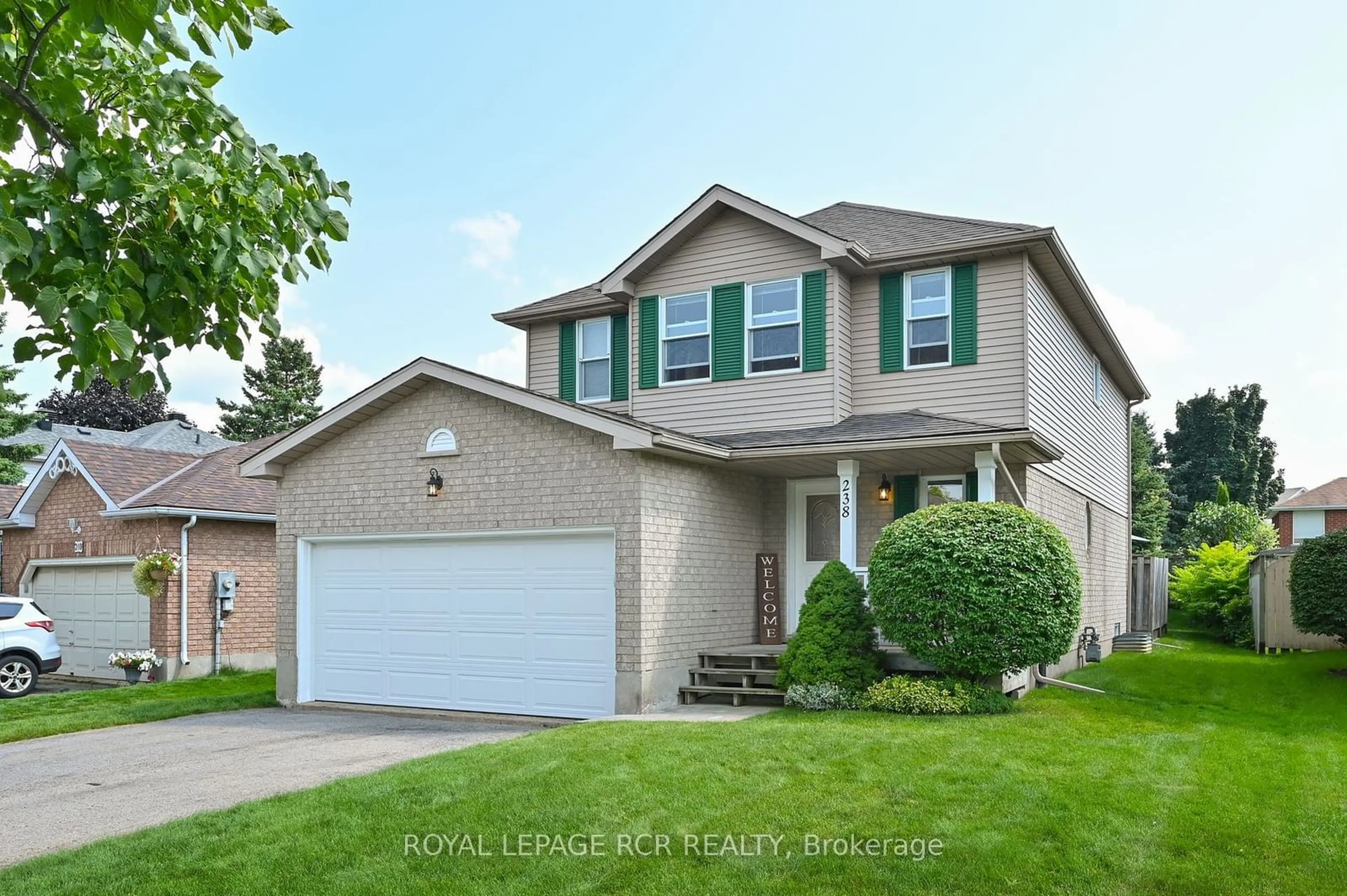 Frontside or backside of a home for 238 Walsh Cres, Orangeville Ontario L9W 4T1