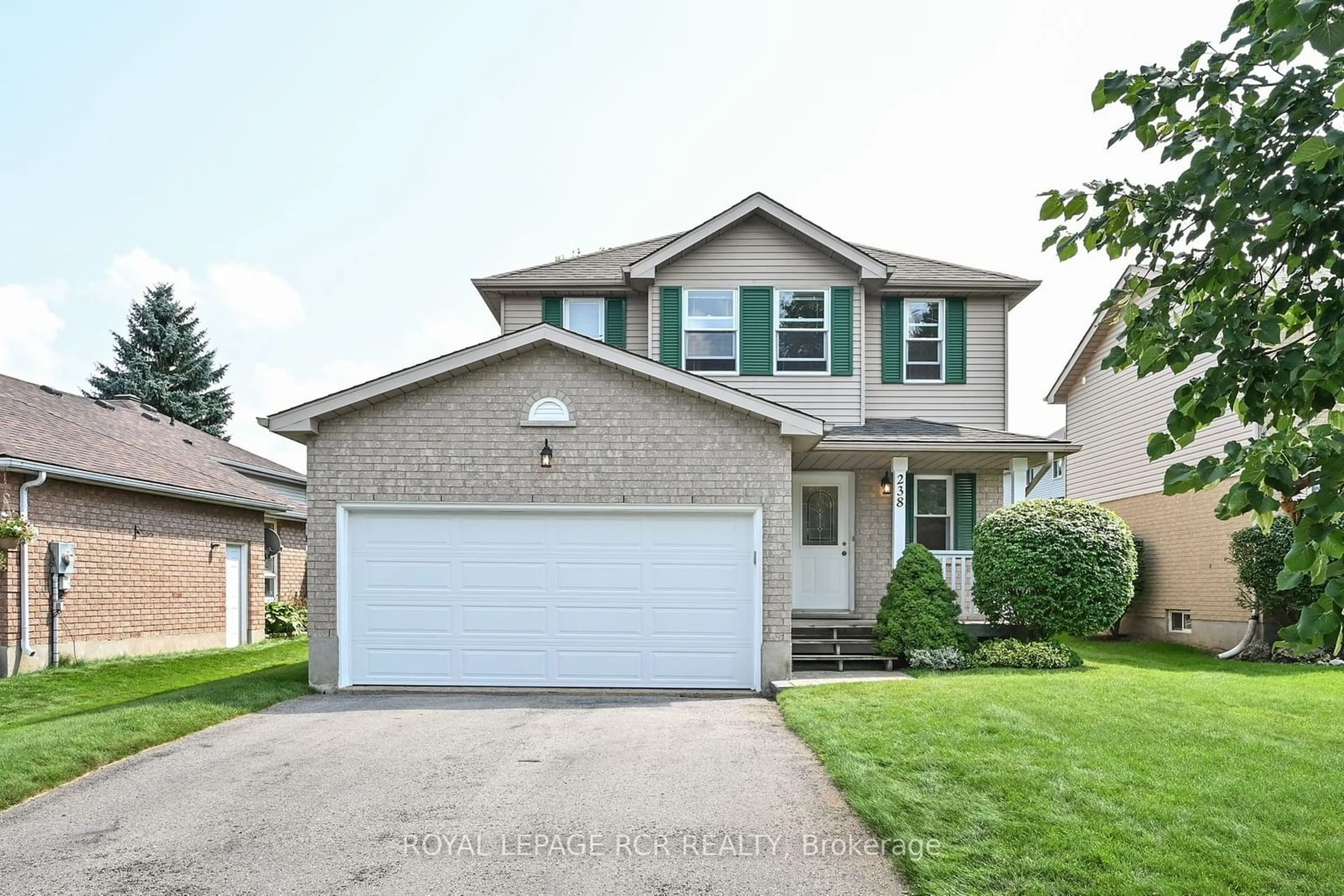 Frontside or backside of a home for 238 Walsh Cres, Orangeville Ontario L9W 4T1