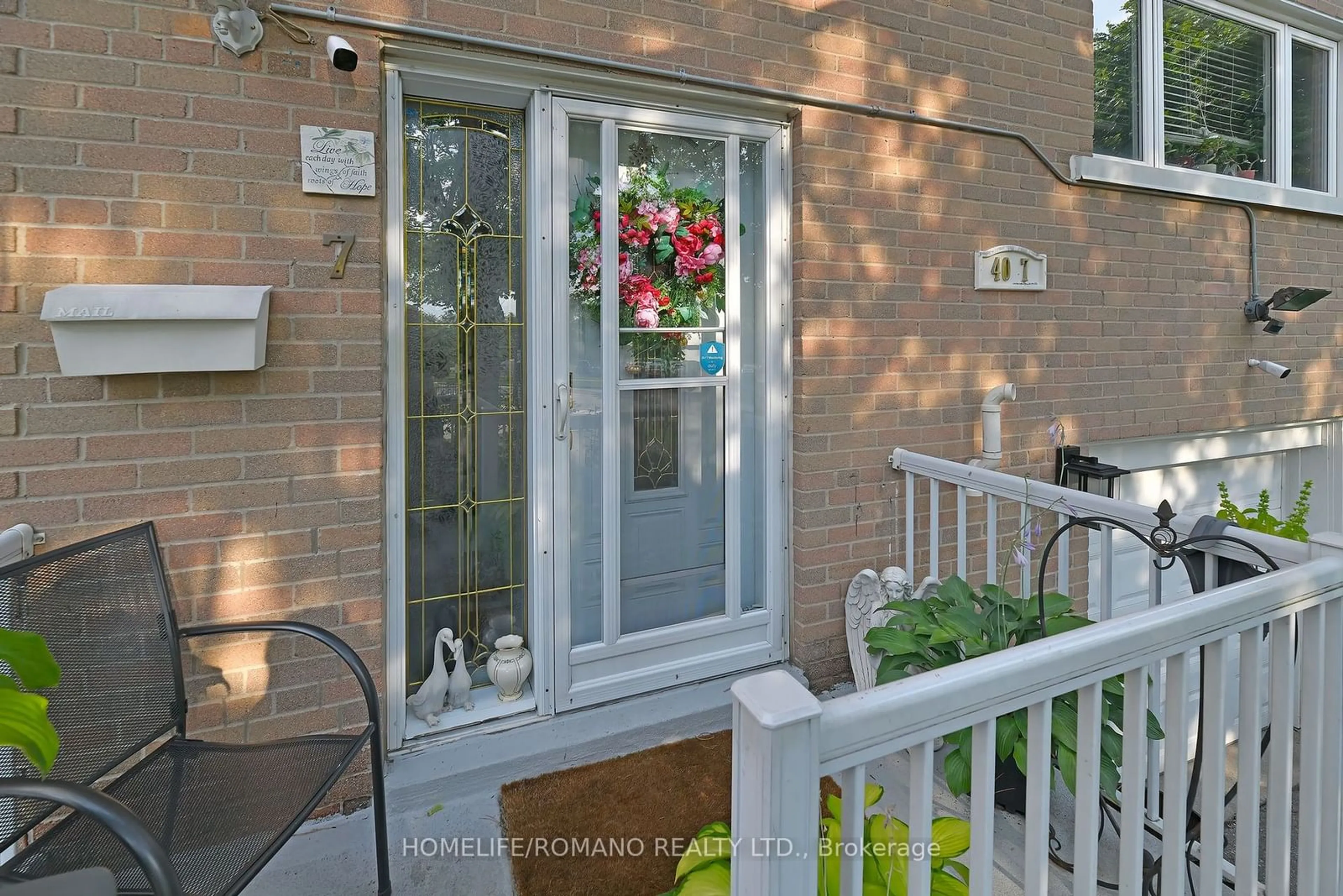 A pic from exterior of the house or condo for 40 Grandravine Dr #7, Toronto Ontario M3J 1B1
