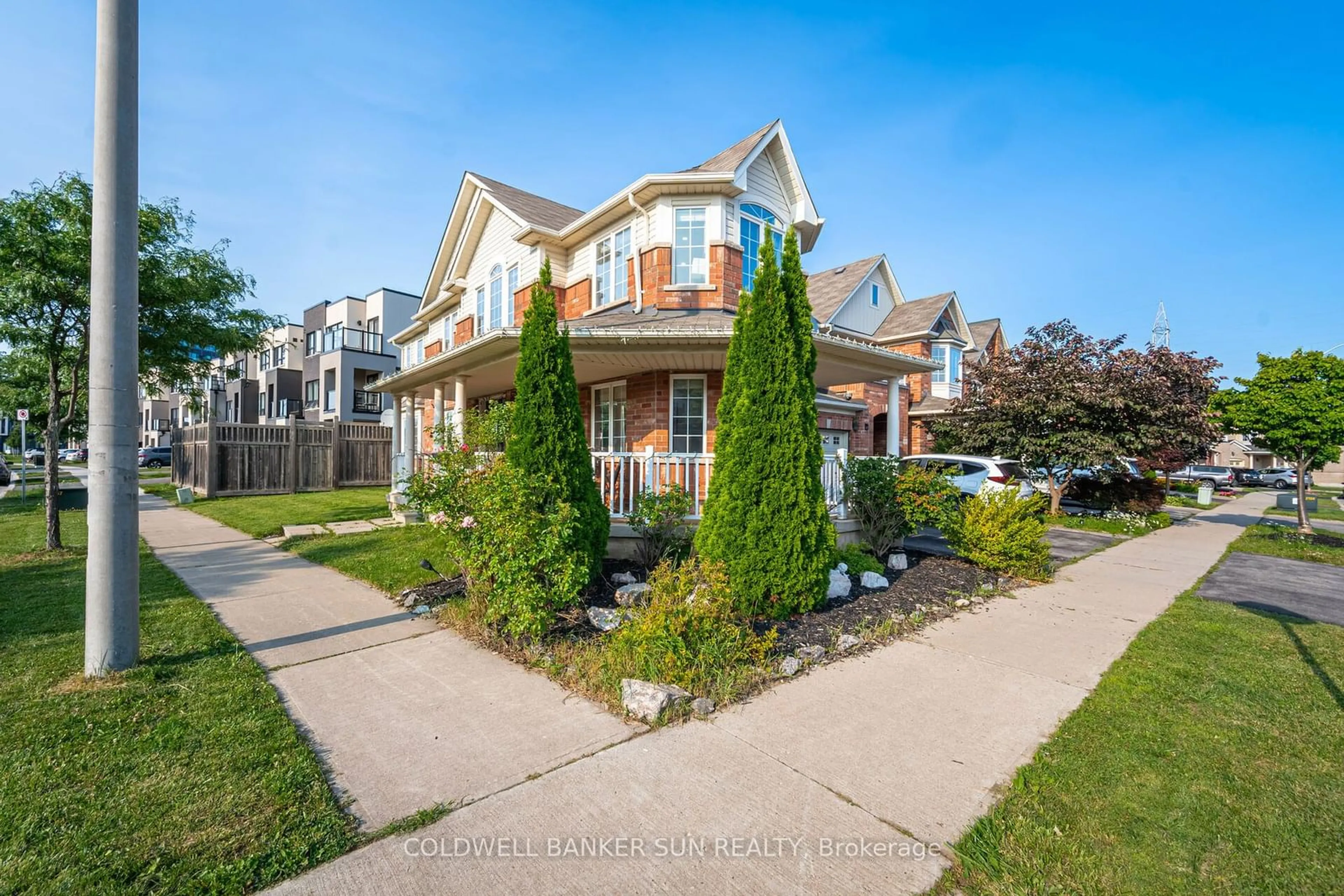 Frontside or backside of a home for 4890 Capri Cres, Burlington Ontario L7M 0H8