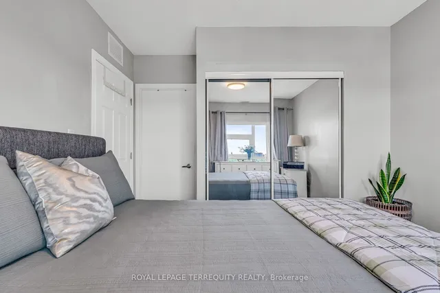 Additional property image - 2464 Weston Rd Unit 1014