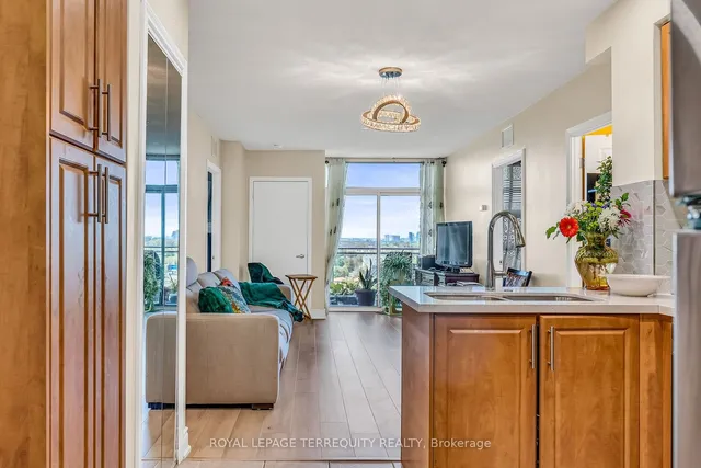 Additional property image - 2464 Weston Rd Unit 1014