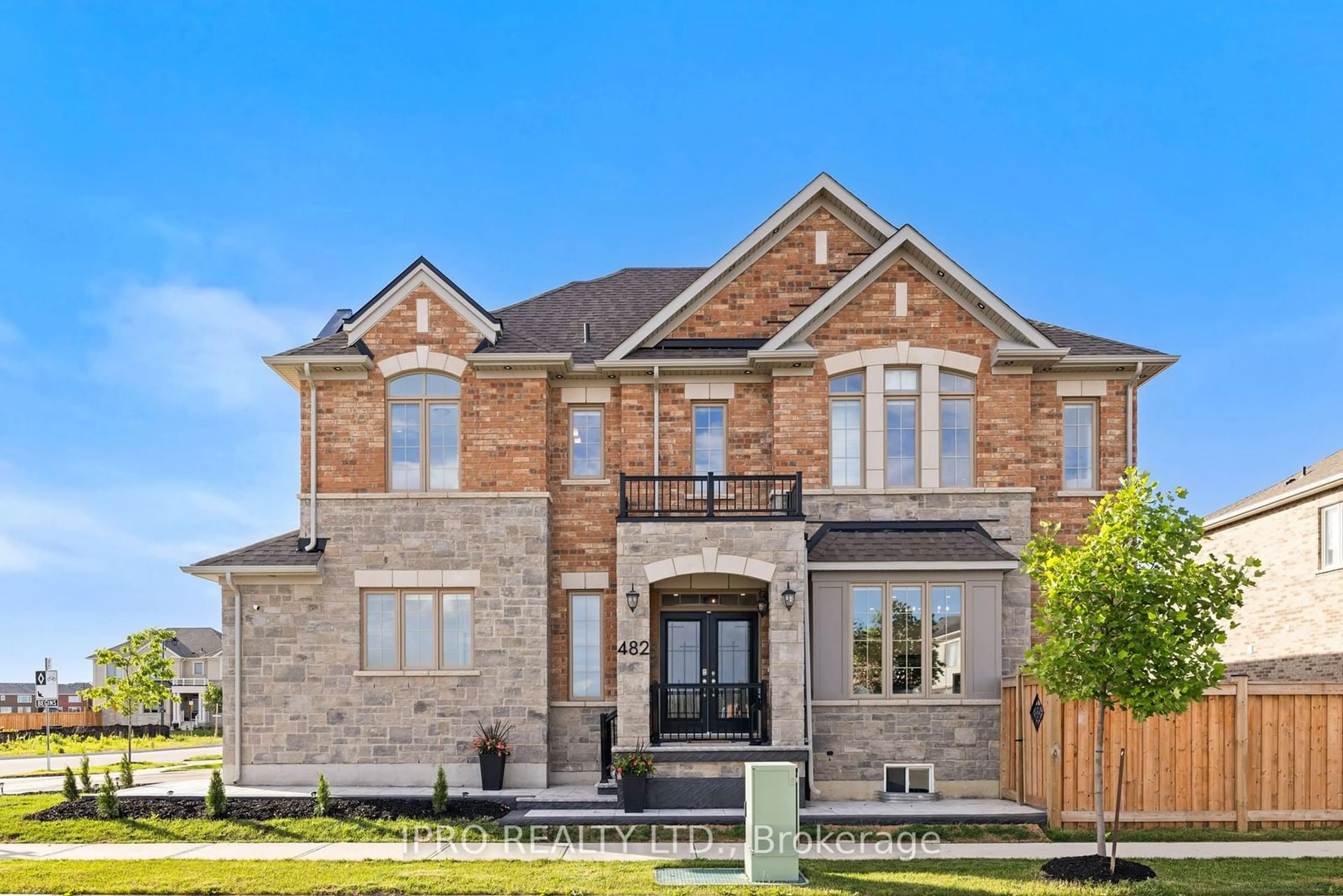 Home with brick exterior material for 482 Kennedy Circ, Milton Ontario L9E 1P6